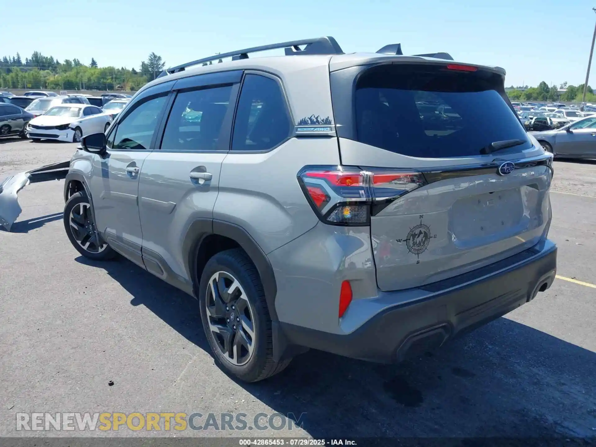 3 Photograph of a damaged car JF2SLDNC5SH442014 SUBARU FORESTER 2025