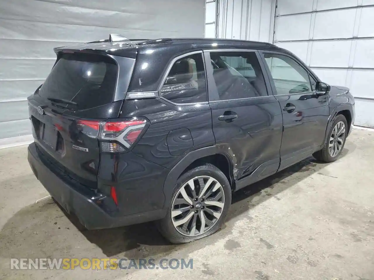 3 Photograph of a damaged car JF2SLDTC1SH470928 SUBARU FORESTER 2025