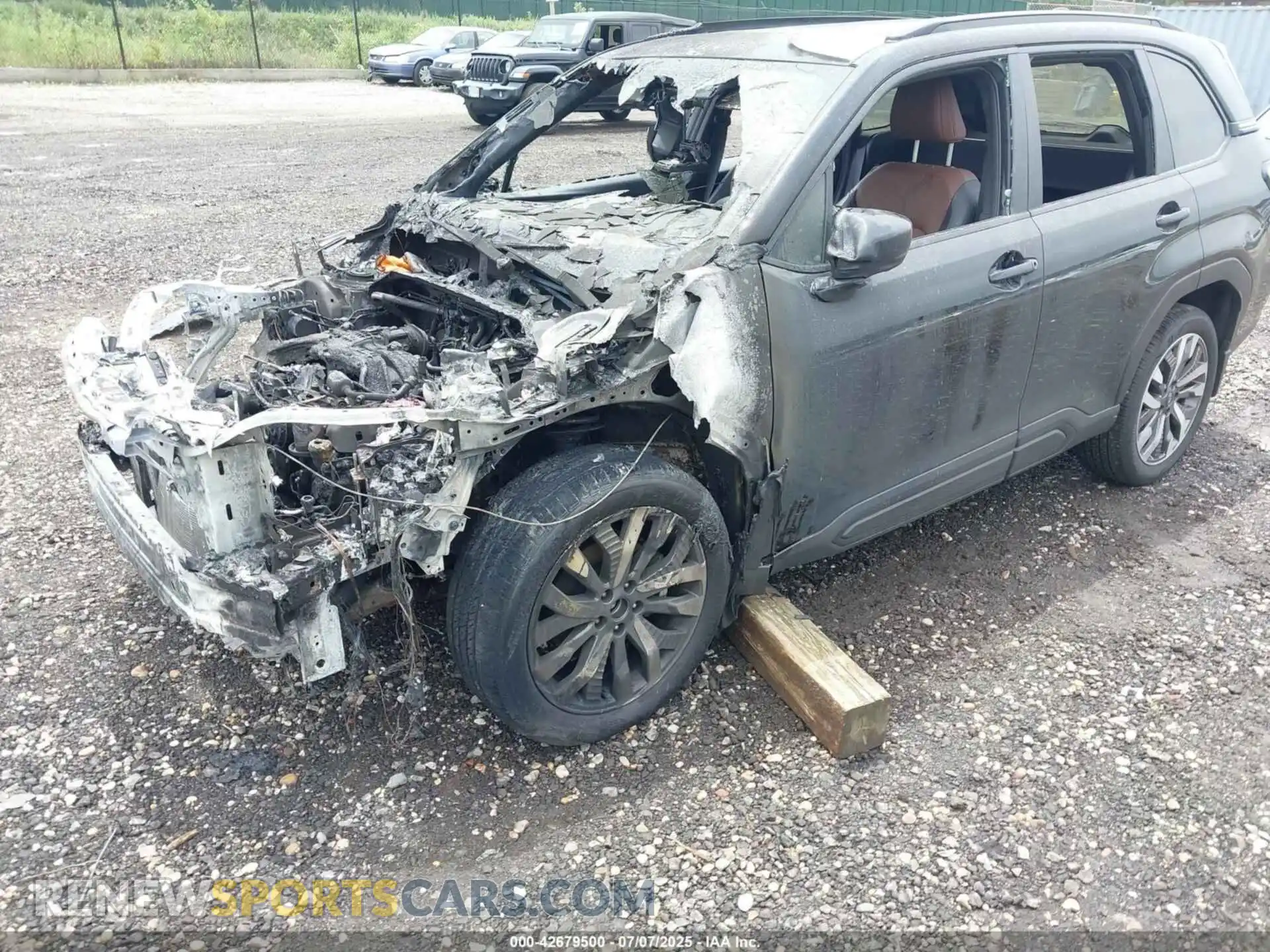 2 Photograph of a damaged car JF2SLDTC1SH522851 SUBARU FORESTER 2025