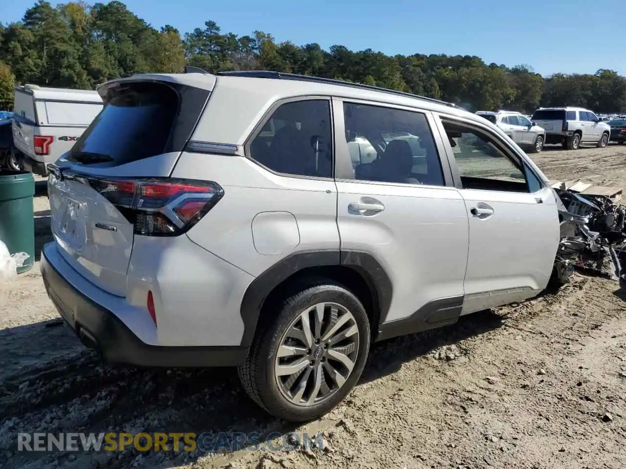 3 Photograph of a damaged car JF2SLDTC4SH467506 SUBARU FORESTER 2025