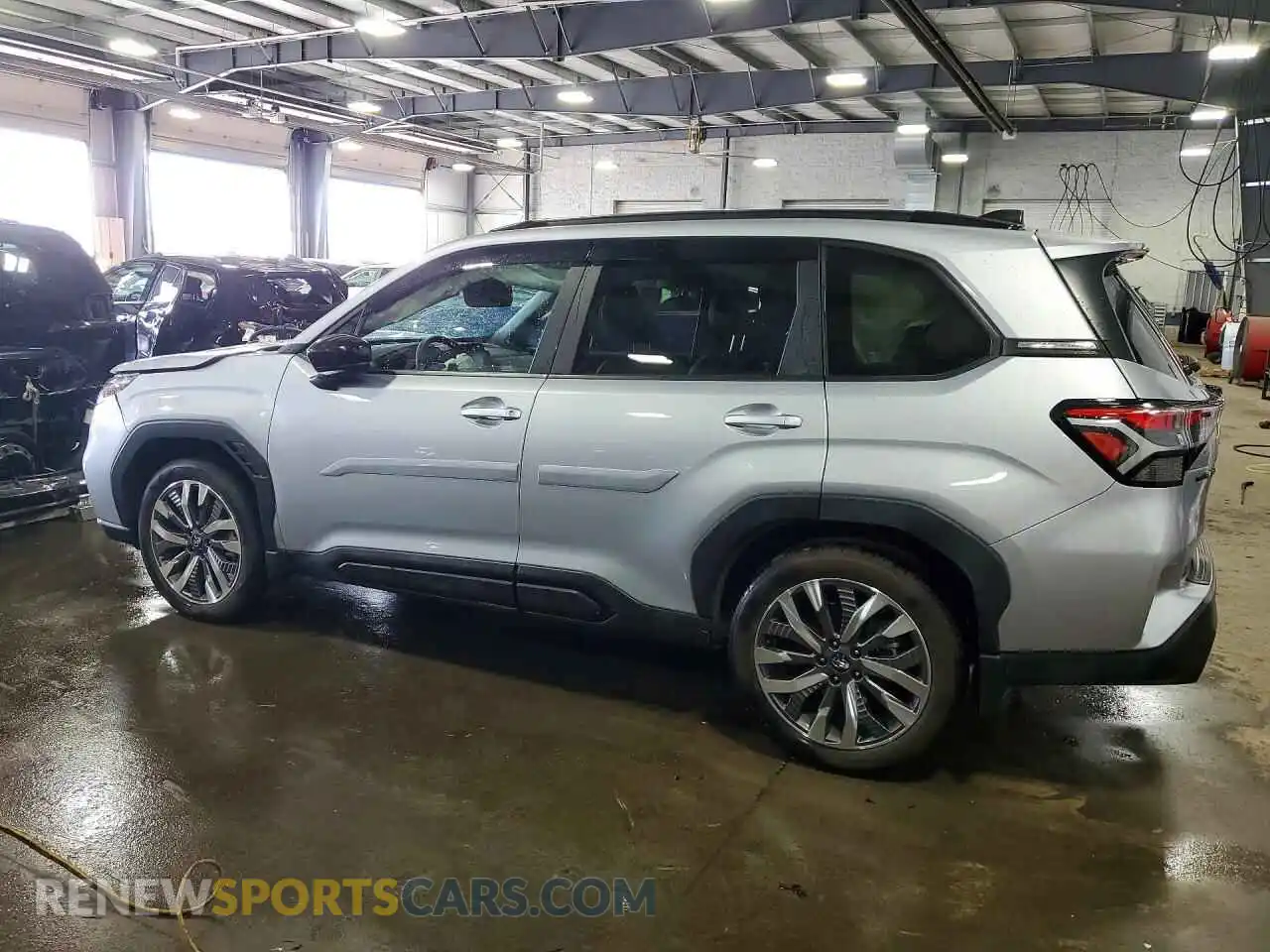 2 Photograph of a damaged car JF2SLDTC5SH511500 SUBARU FORESTER 2025