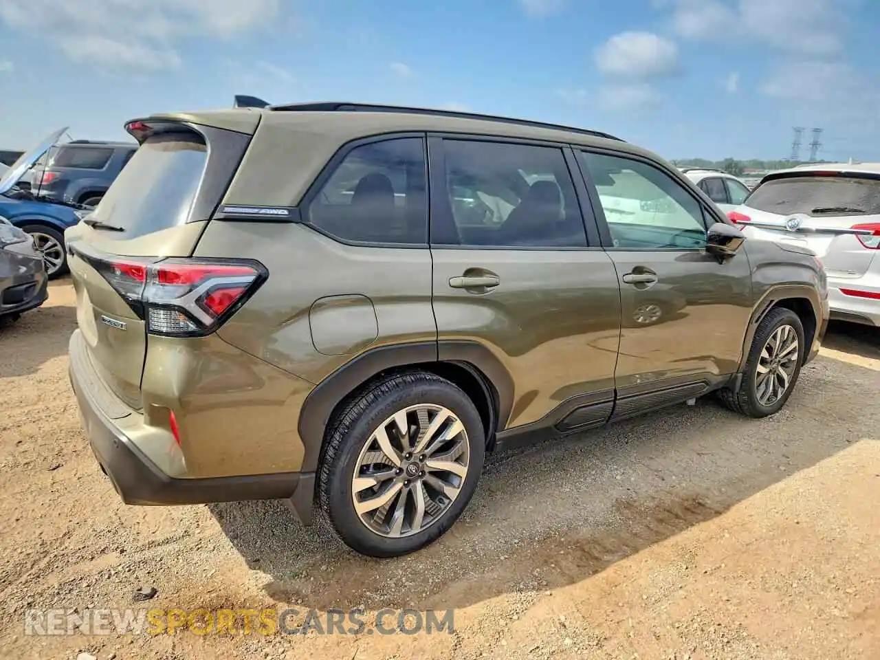 3 Фотография поврежденного автомобиля JF2SLDTC6SH577957 SUBARU FORESTER 2025