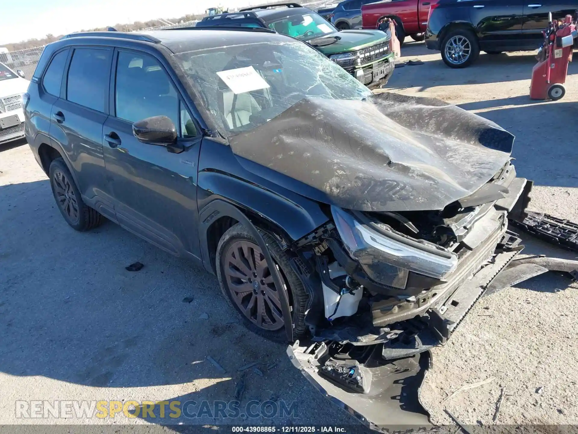 1 Photograph of a damaged car JF2SLSJD7SH402598 SUBARU FORESTER 2025