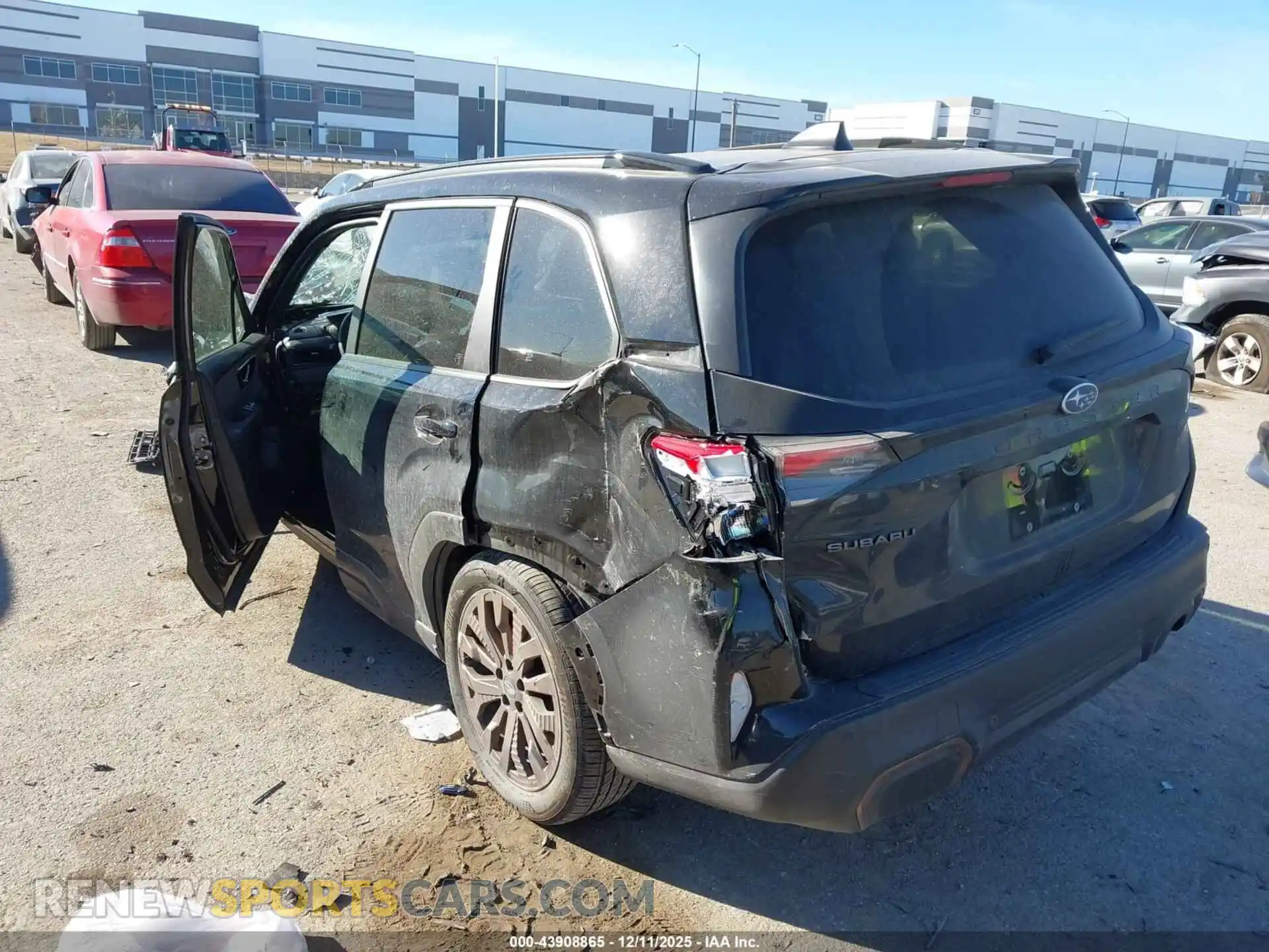 3 Photograph of a damaged car JF2SLSJD7SH402598 SUBARU FORESTER 2025