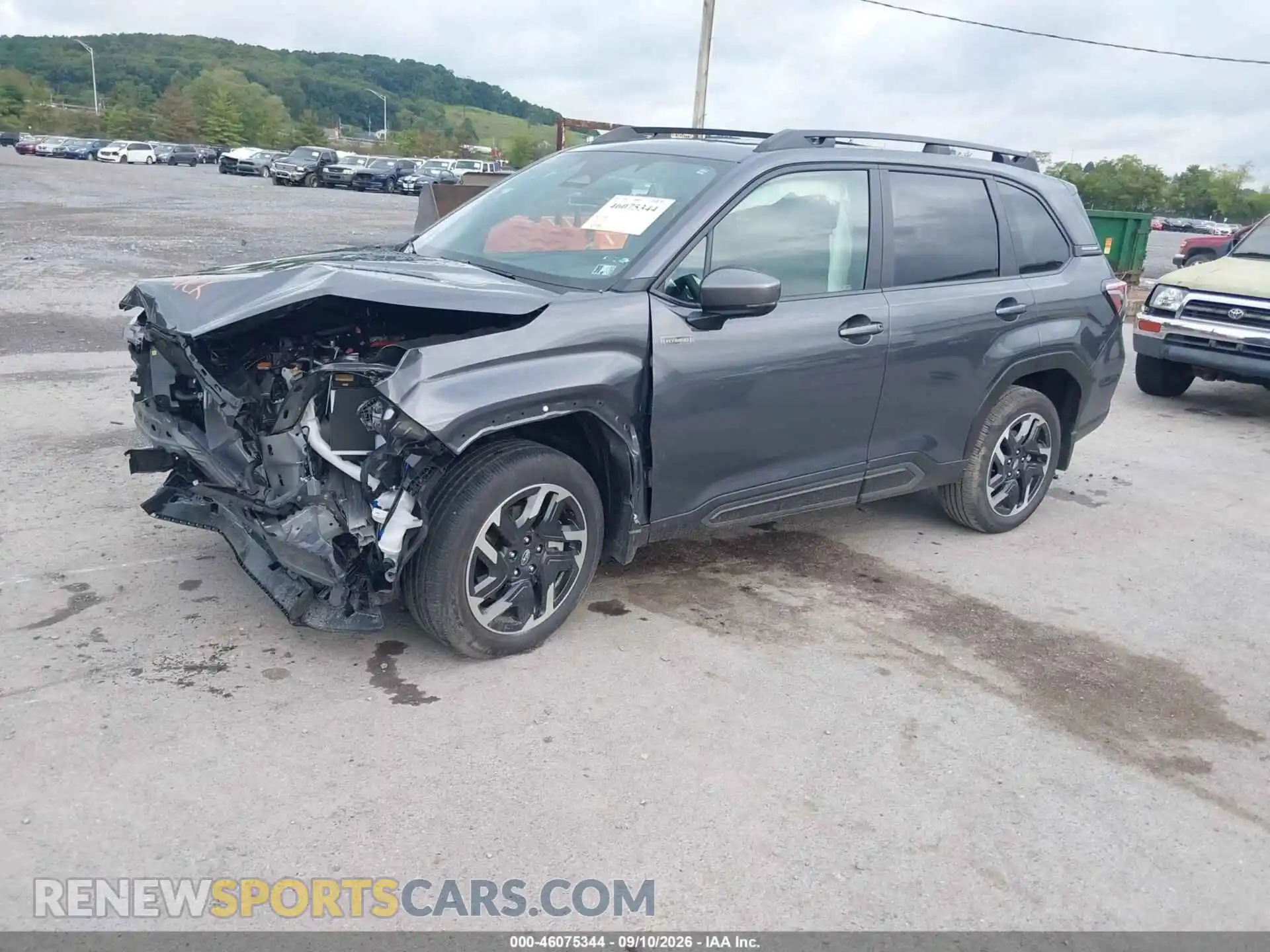 2 fotografías del automóvil dañado JF2SLSRD6SH439081 SUBARU FORESTER 2025