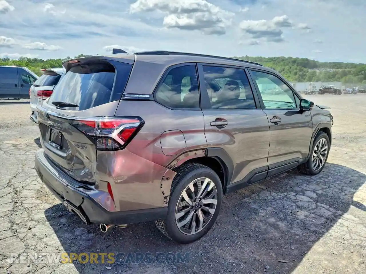 3 fotografías del automóvil dañado JF2SLSTD4SH436639 SUBARU FORESTER 2025