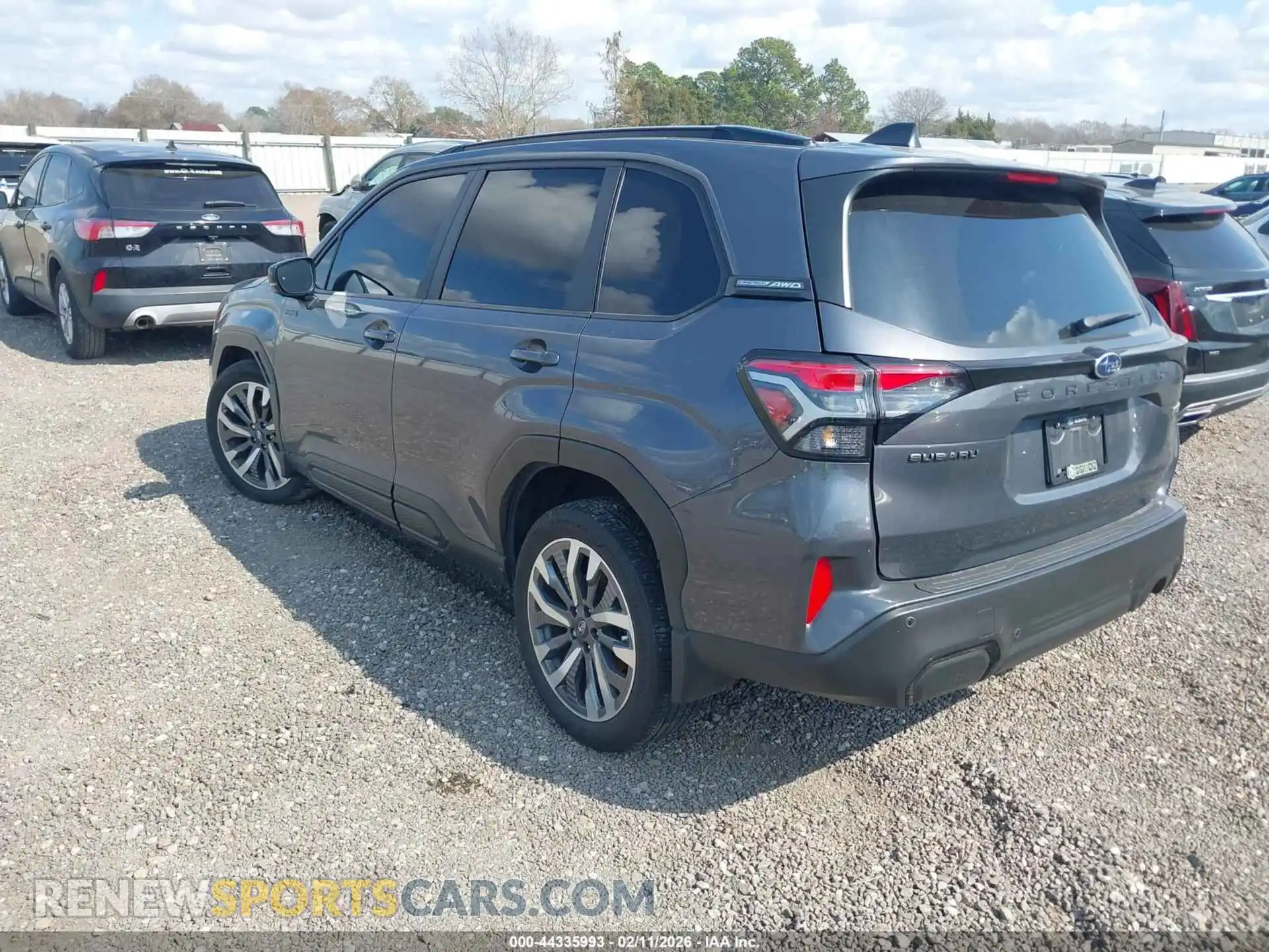 3 Photograph of a damaged car JF2SLSTD9SH409579 SUBARU FORESTER 2025