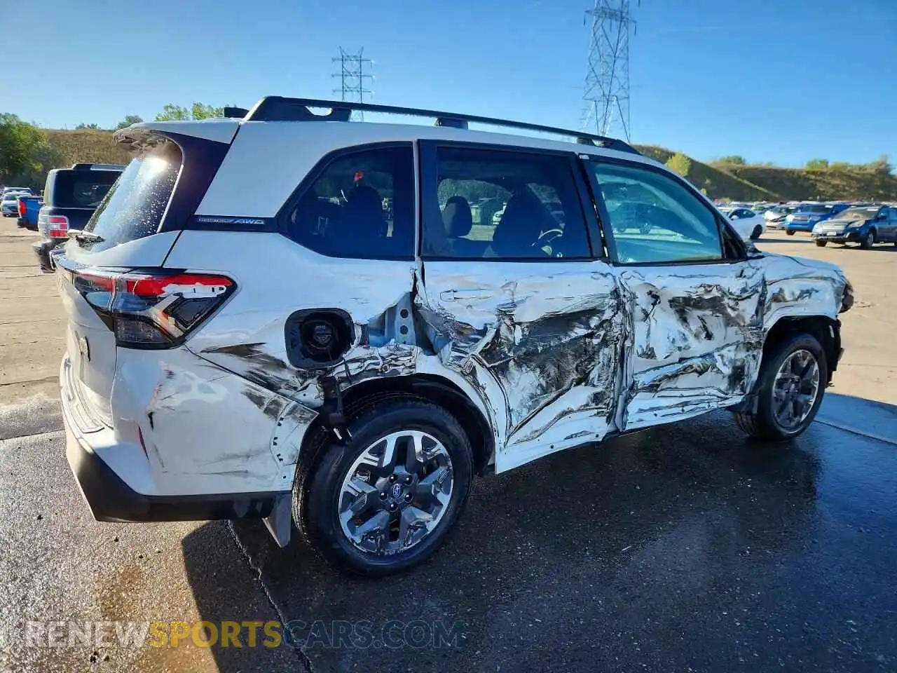 3 Фотография поврежденного автомобиля 4S4SLDD67T3009329 SUBARU FORESTER 2026