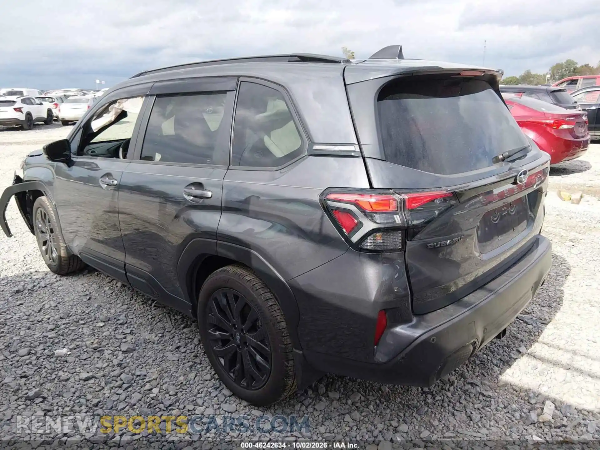 3 Фотография поврежденного автомобиля 4S4SLDH63T3074835 SUBARU FORESTER 2026