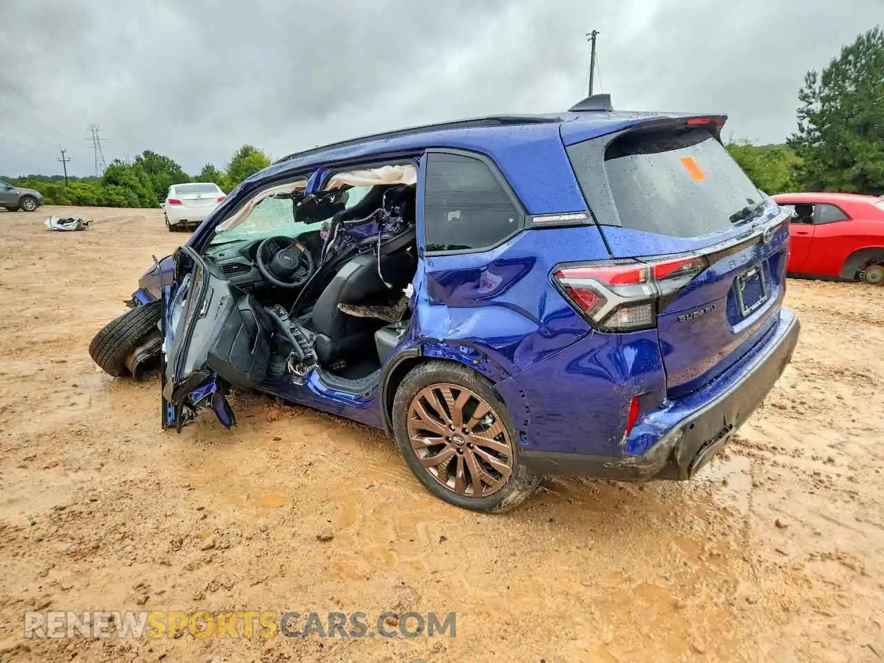 2 Фотография поврежденного автомобиля 4S4SLDH65T3008285 SUBARU FORESTER 2026