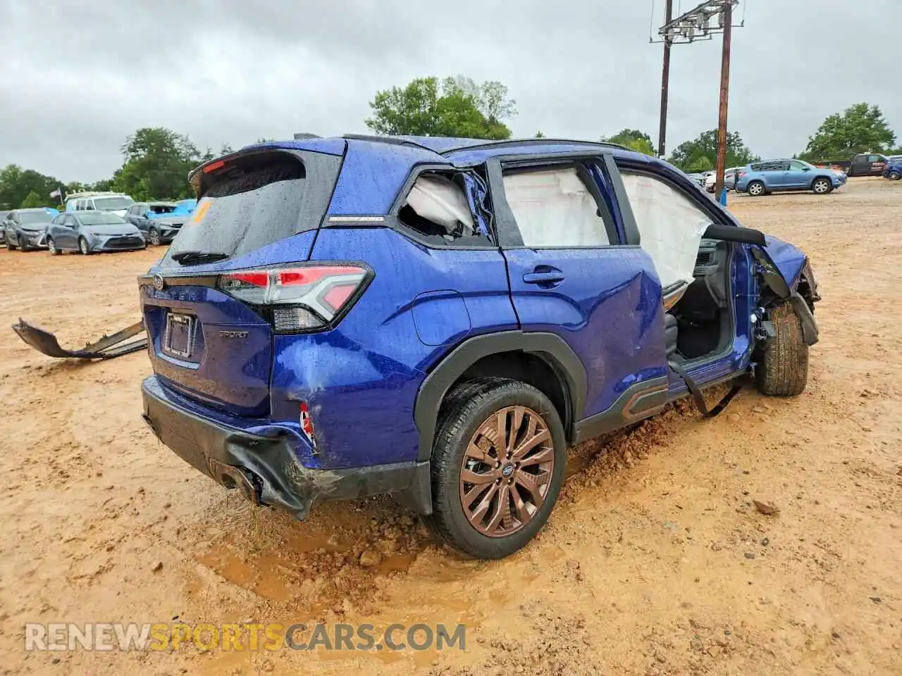 3 Фотография поврежденного автомобиля 4S4SLDH65T3008285 SUBARU FORESTER 2026