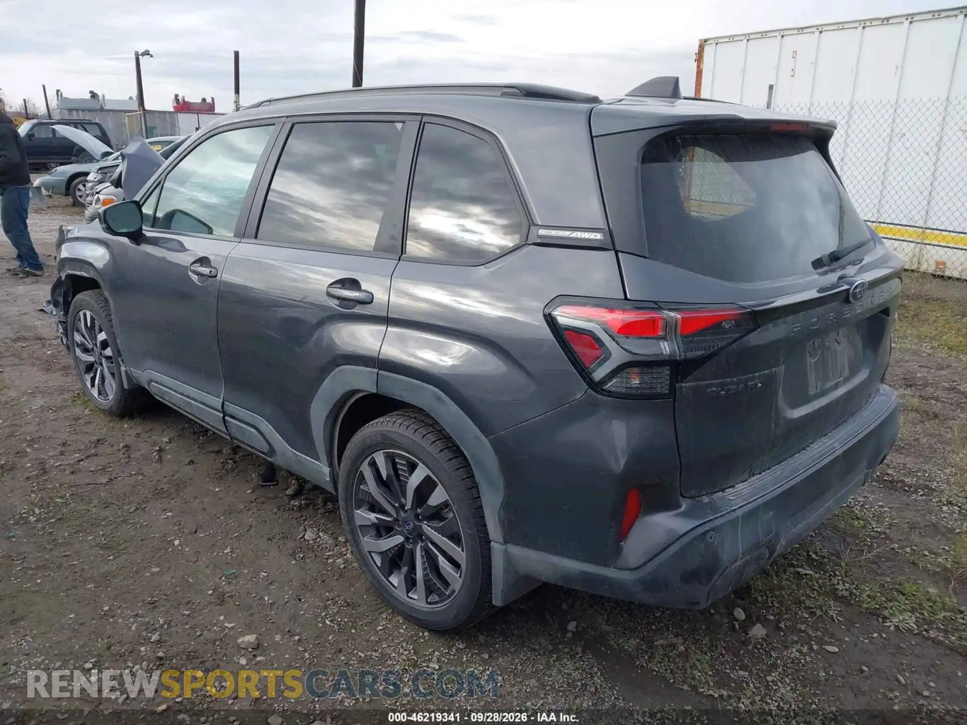 3 Фотография поврежденного автомобиля 4S4SLDT68T3034287 SUBARU FORESTER 2026