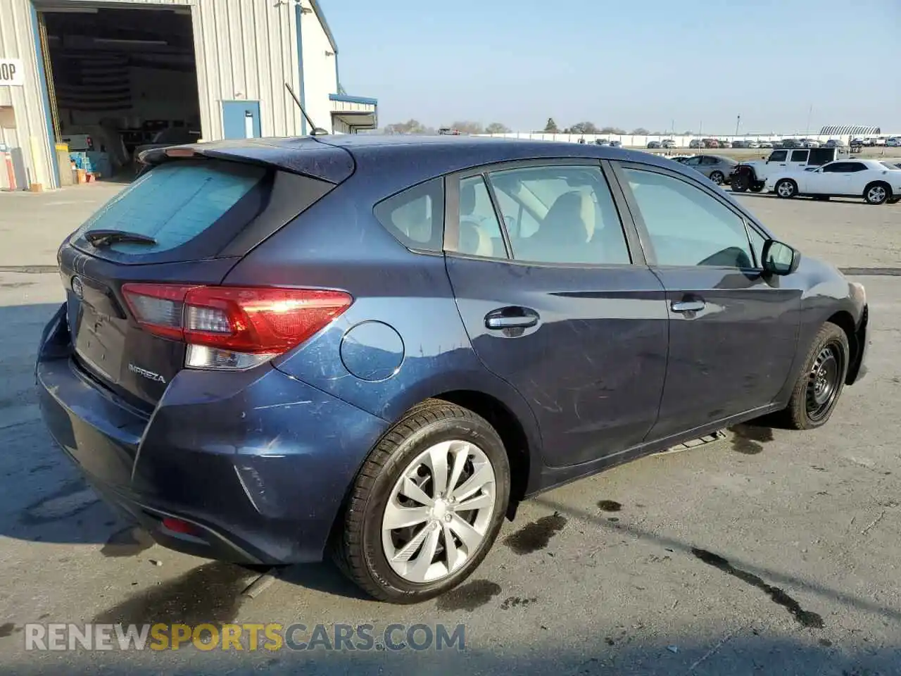 3 Фотография поврежденного автомобиля 4S3GTAB61M3714107 SUBARU IMPREZA 2021
