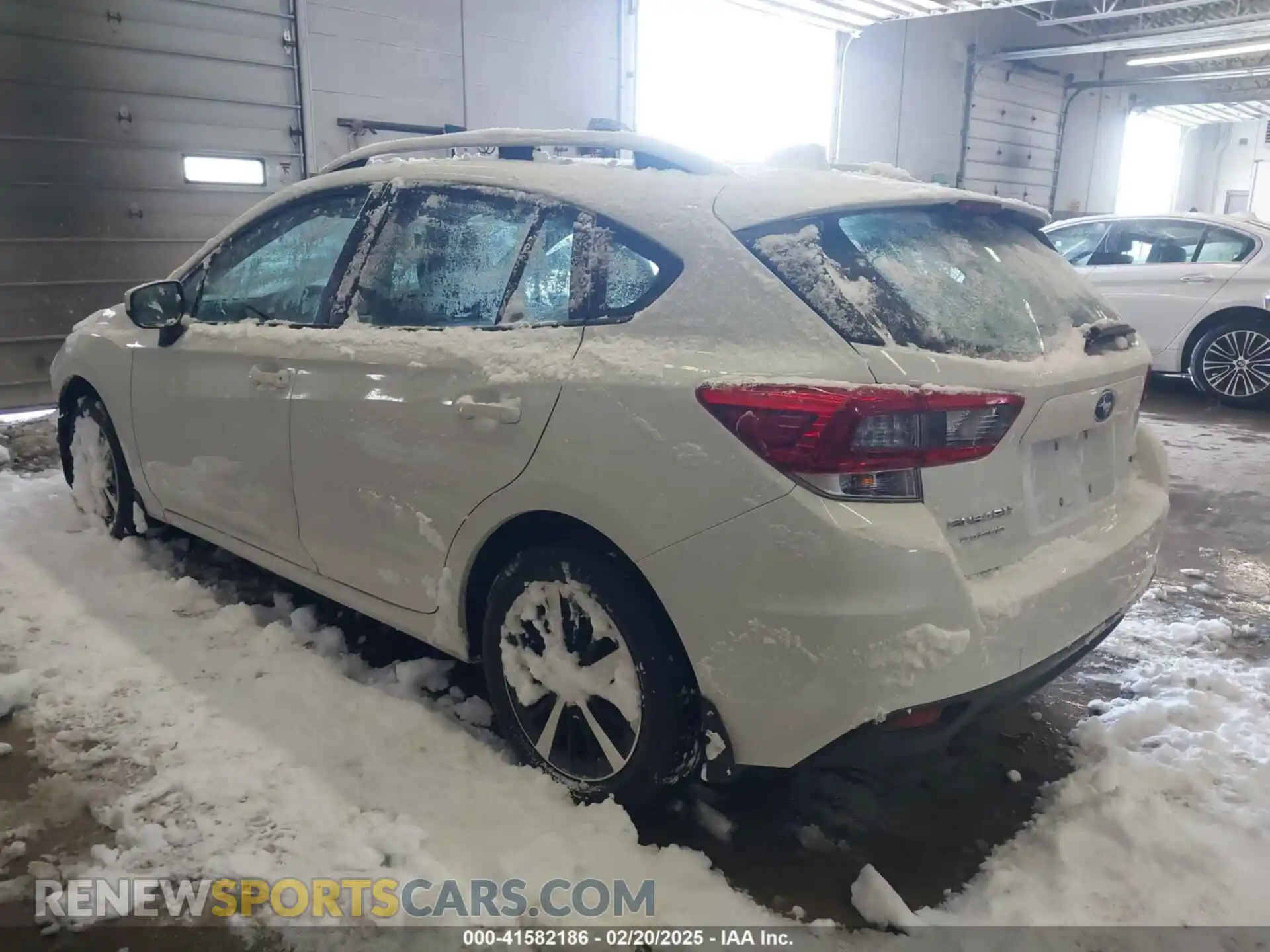 3 Photograph of a damaged car 4S3GTAD65M3709067 SUBARU IMPREZA 2021