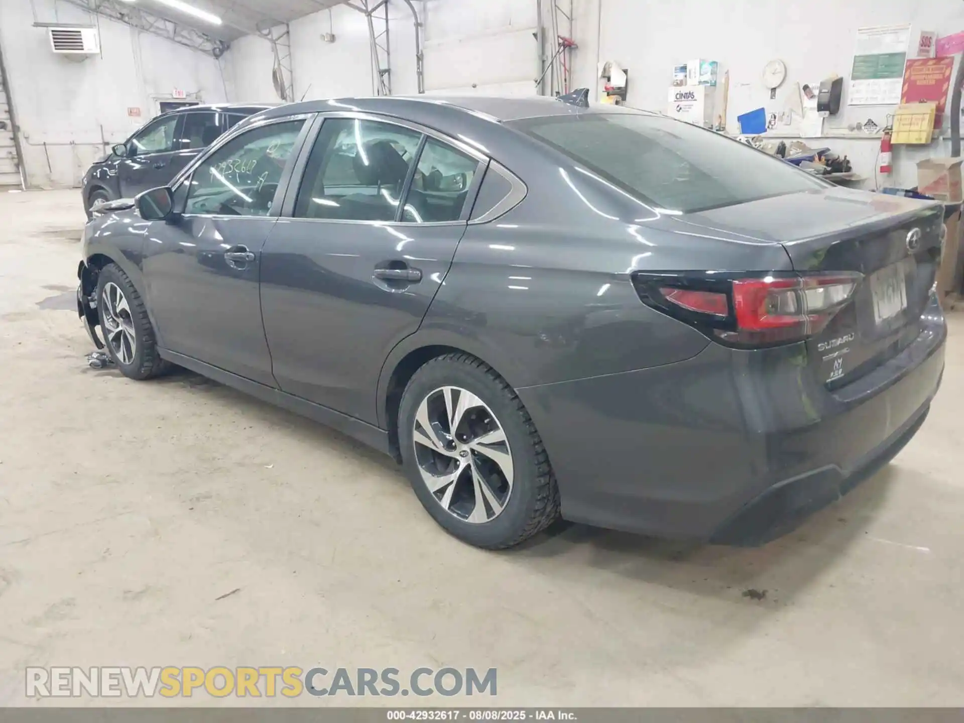 3 Photograph of a damaged car 4S3BWAB60M3004035 SUBARU LEGACY 2021