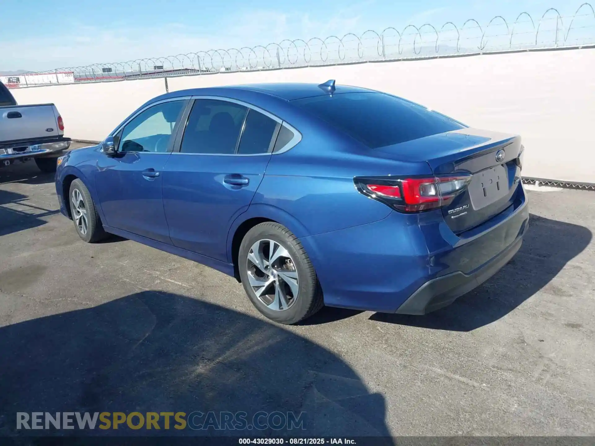 3 Photograph of a damaged car 4S3BWAD60M3004324 SUBARU LEGACY 2021