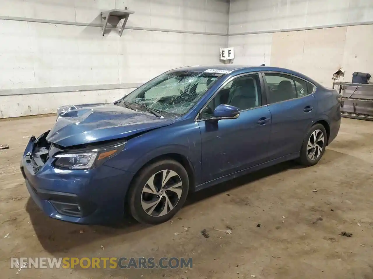 1 Photograph of a damaged car 4S3BWAD66M3012766 SUBARU LEGACY 2021