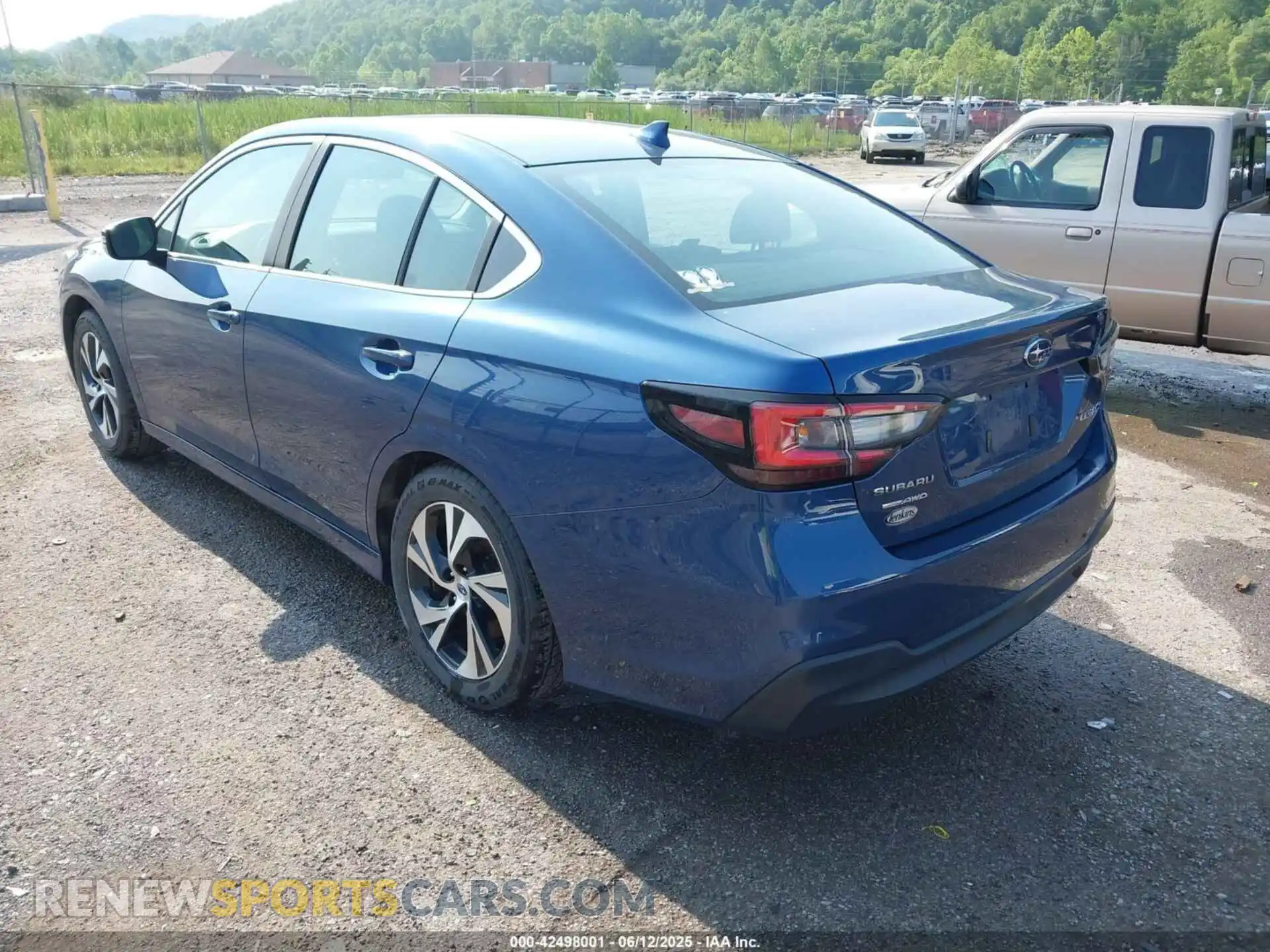 3 Photograph of a damaged car 4S3BWAD6XM3018683 SUBARU LEGACY 2021