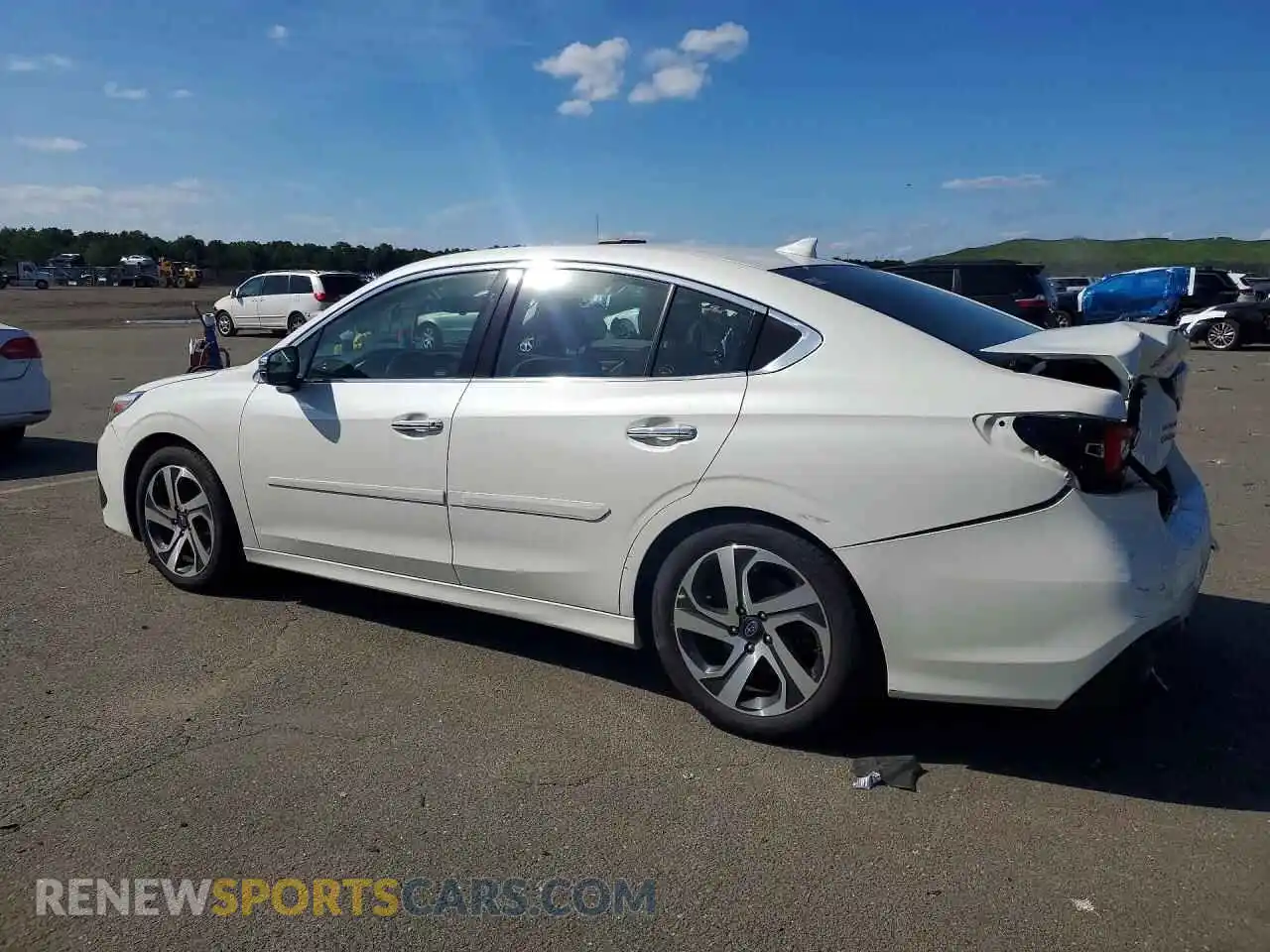 2 Photograph of a damaged car 4S3BWGP60M3006606 SUBARU LEGACY 2021