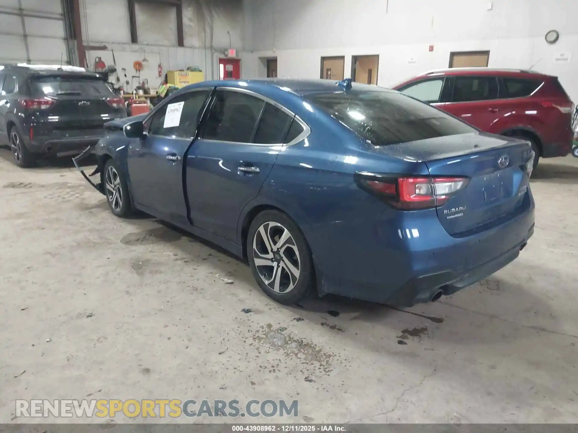 3 Photograph of a damaged car 4S3BWGP68M3006224 SUBARU LEGACY 2021