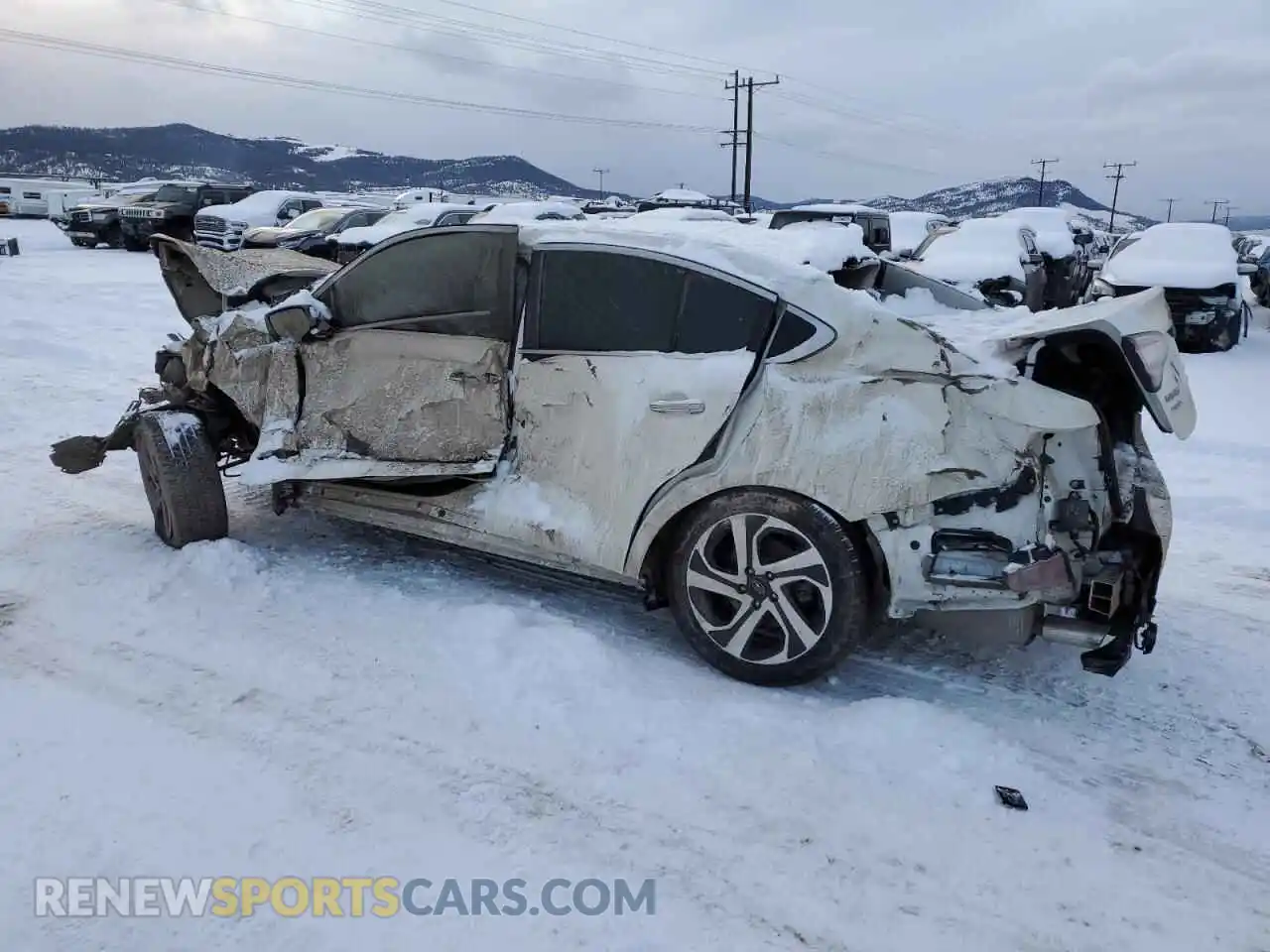 2 Photograph of a damaged car 4S3BWGP69M3018348 SUBARU LEGACY 2021