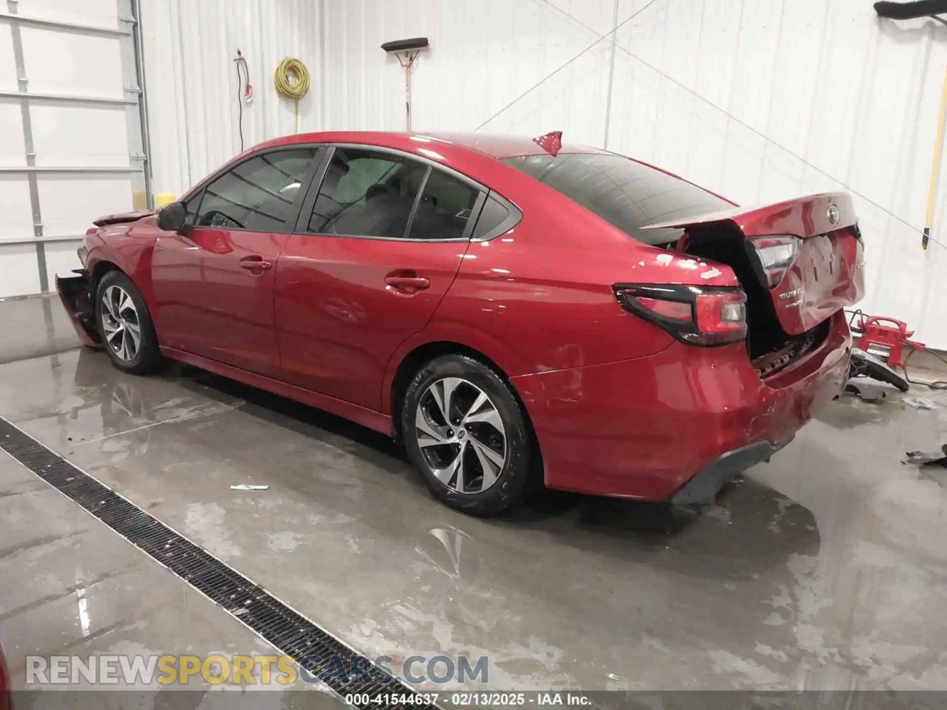 3 Photograph of a damaged car 4S3BWAD62P3003163 SUBARU LEGACY 2023