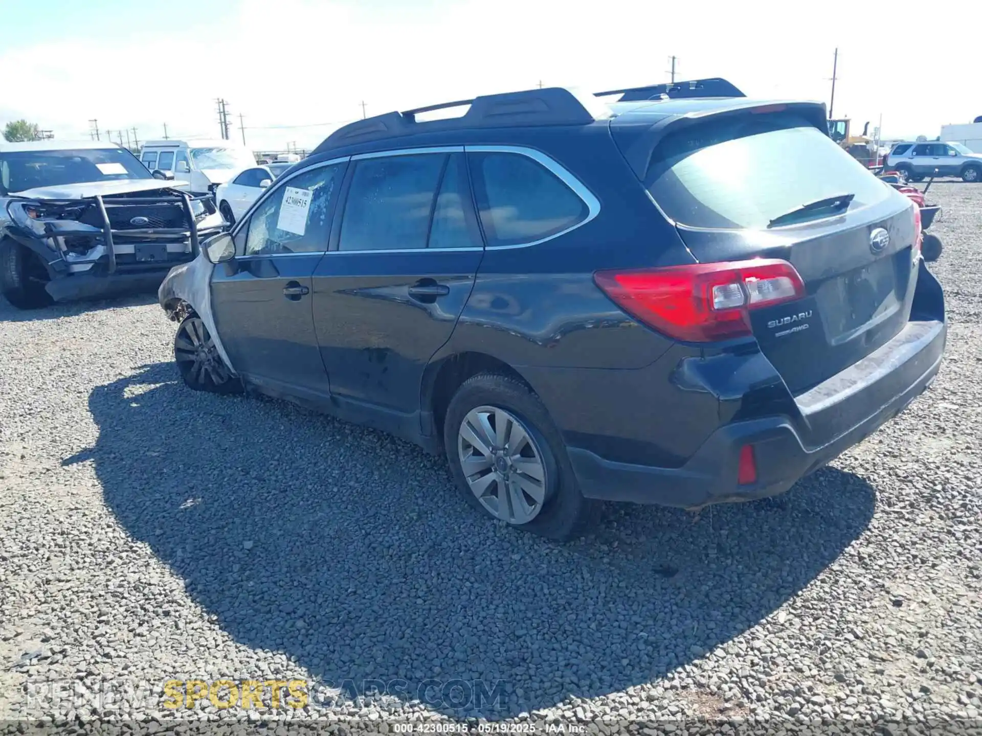 3 Photograph of a damaged car 4S4BSABC3K3216289 SUBARU OUTBACK 2019