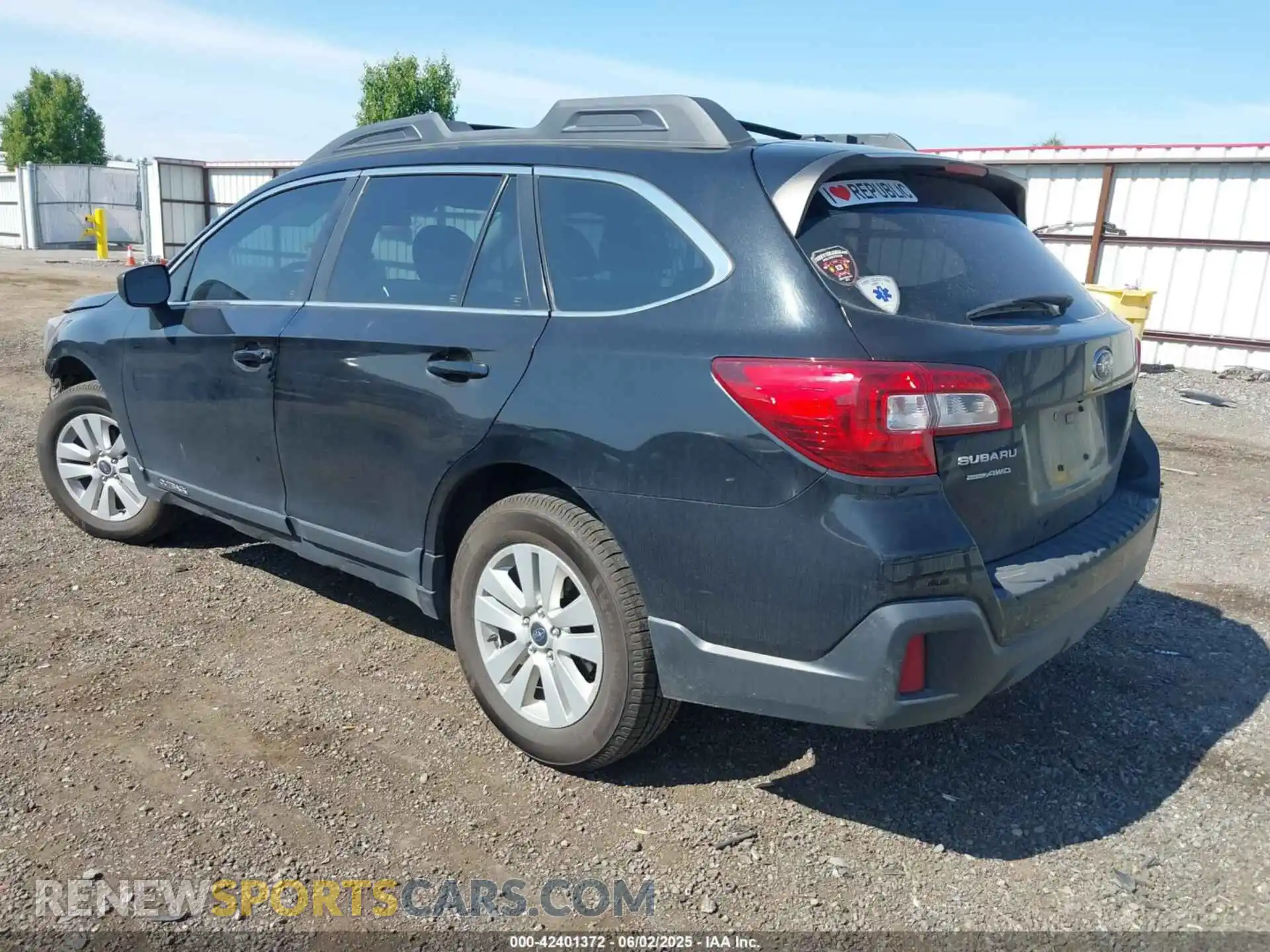 3 Photograph of a damaged car 4S4BSABC7K3214285 SUBARU OUTBACK 2019