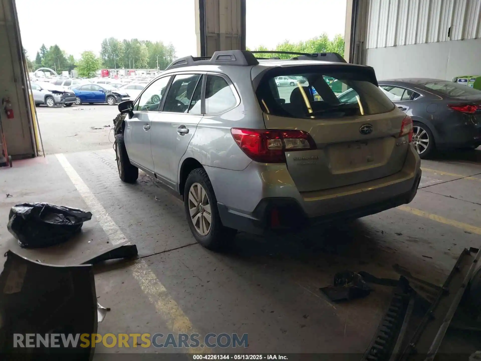 3 Photograph of a damaged car 4S4BSABC8K3288427 SUBARU OUTBACK 2019