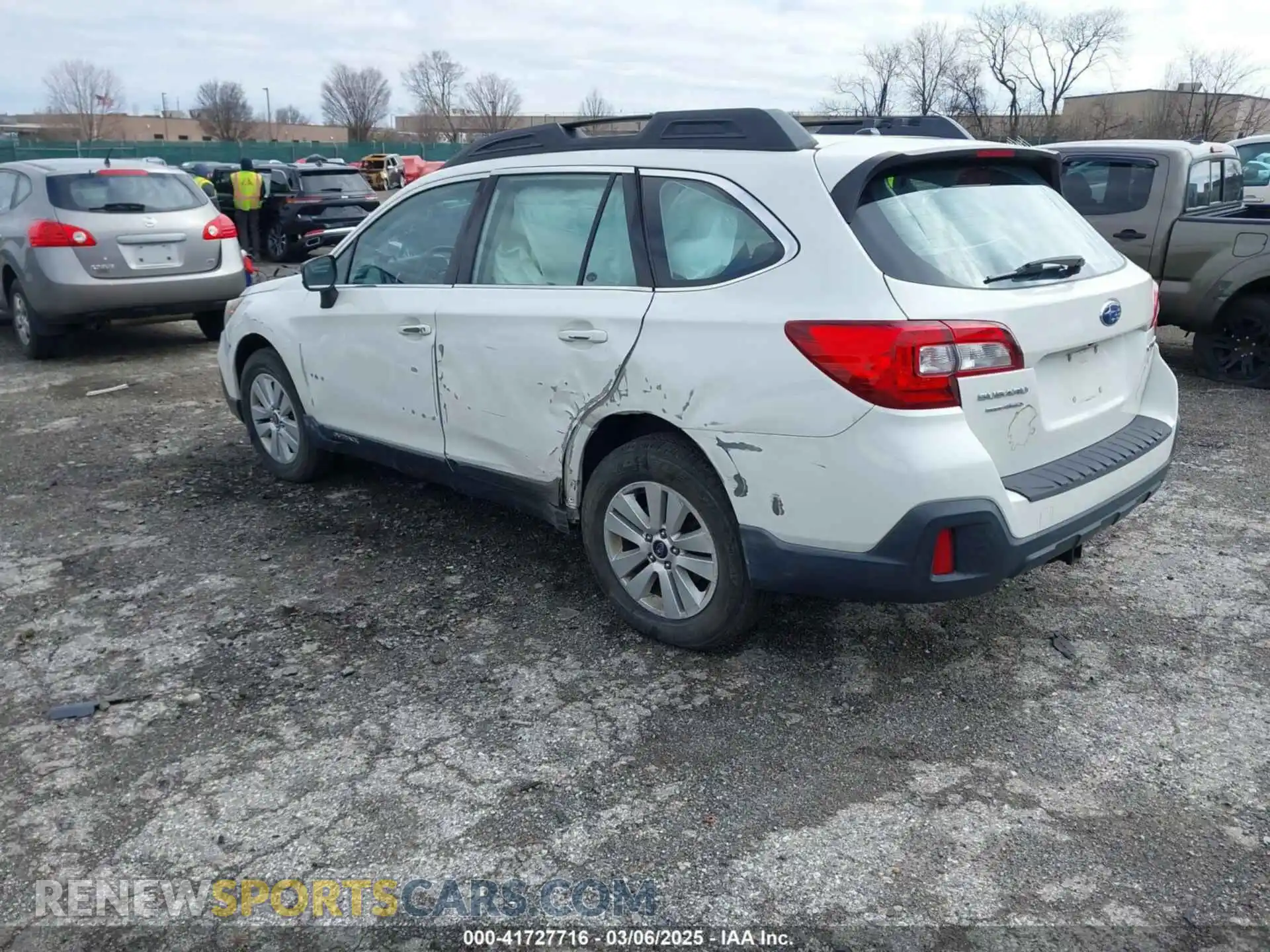 3 Photograph of a damaged car 4S4BSABCXK3283052 SUBARU OUTBACK 2019