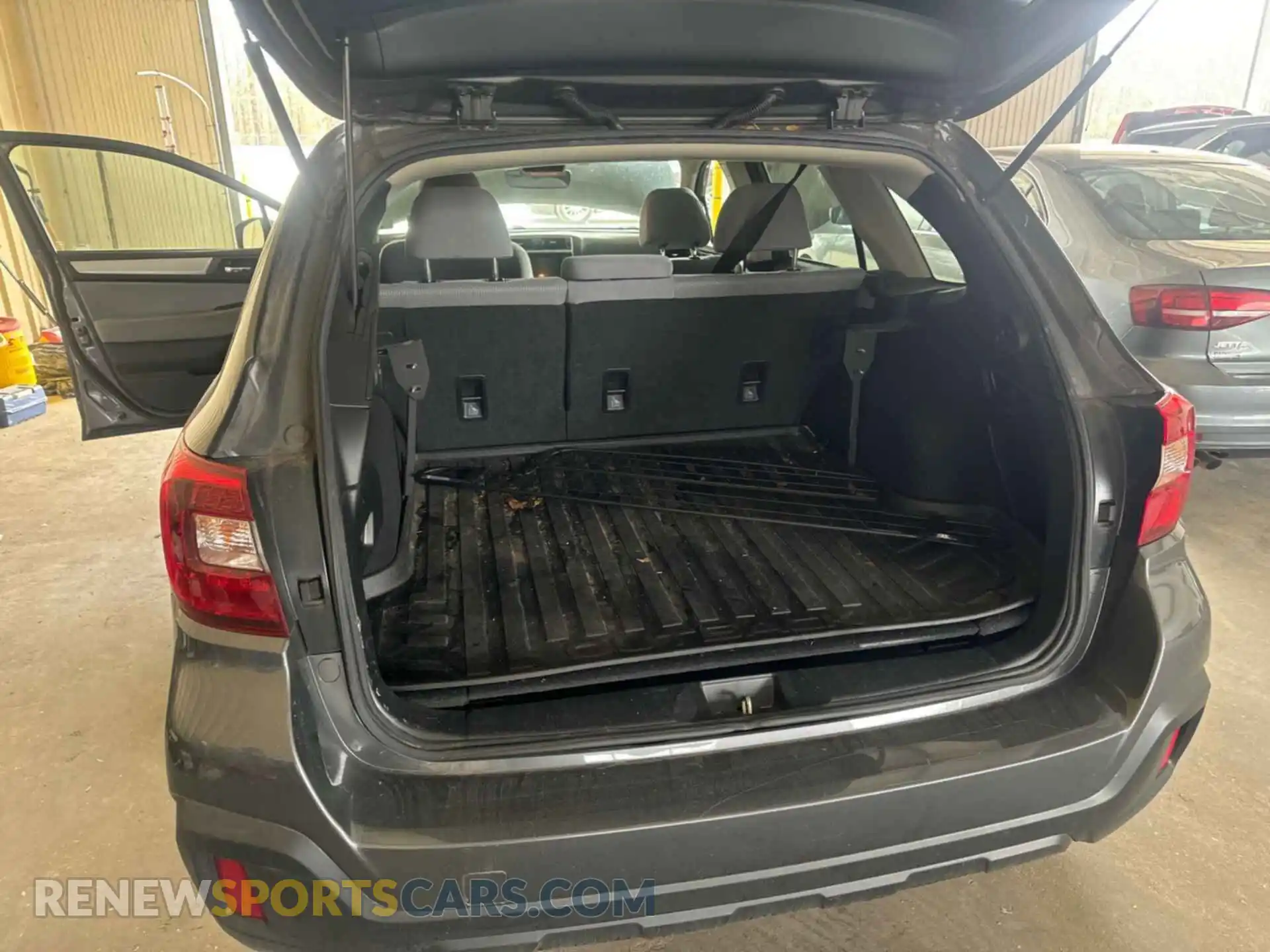 2 Photograph of a damaged car 4S4BSAFC3K3318198 SUBARU OUTBACK 2019