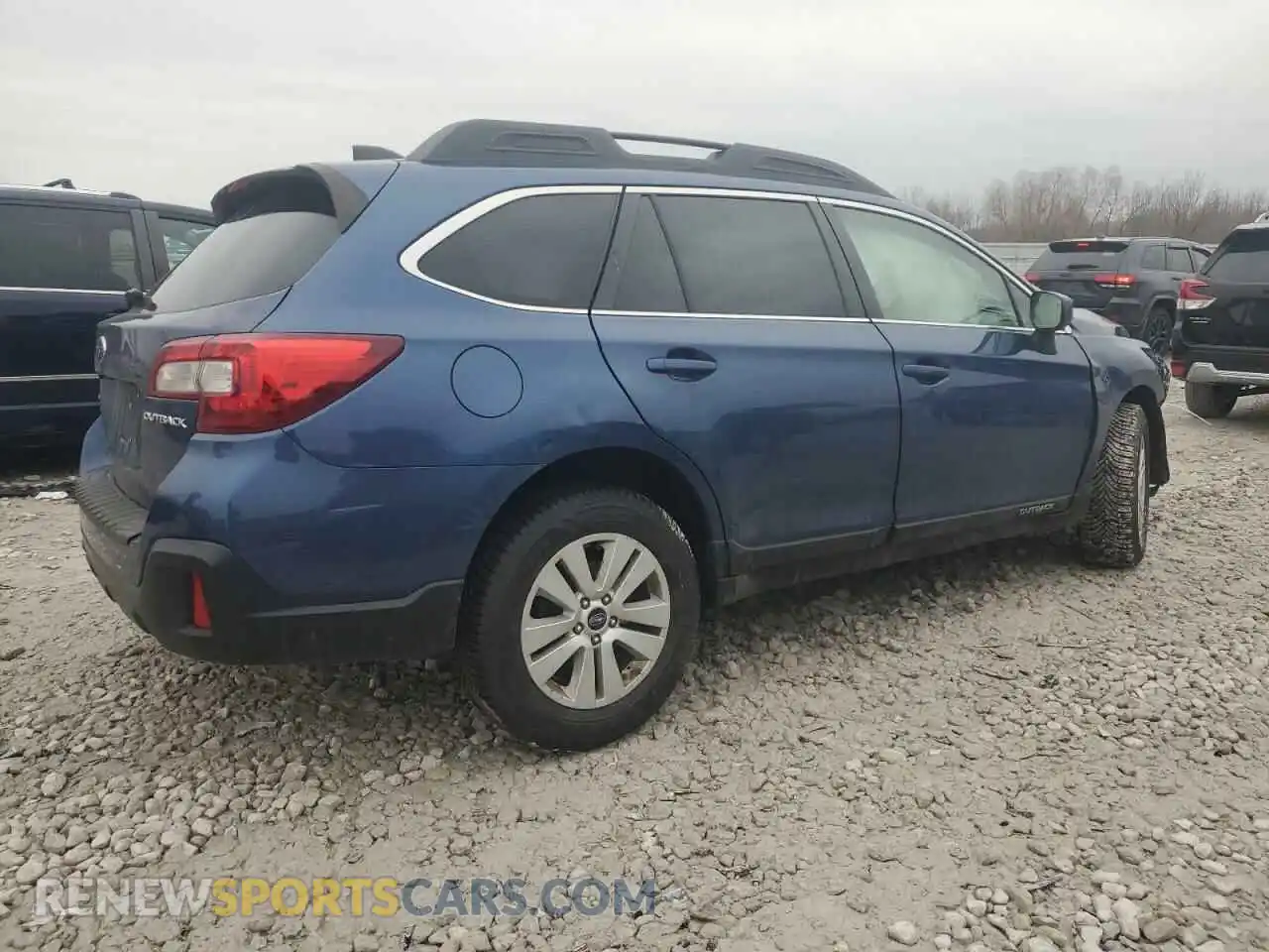 3 Photograph of a damaged car 4S4BSAFC3K3347555 SUBARU OUTBACK 2019