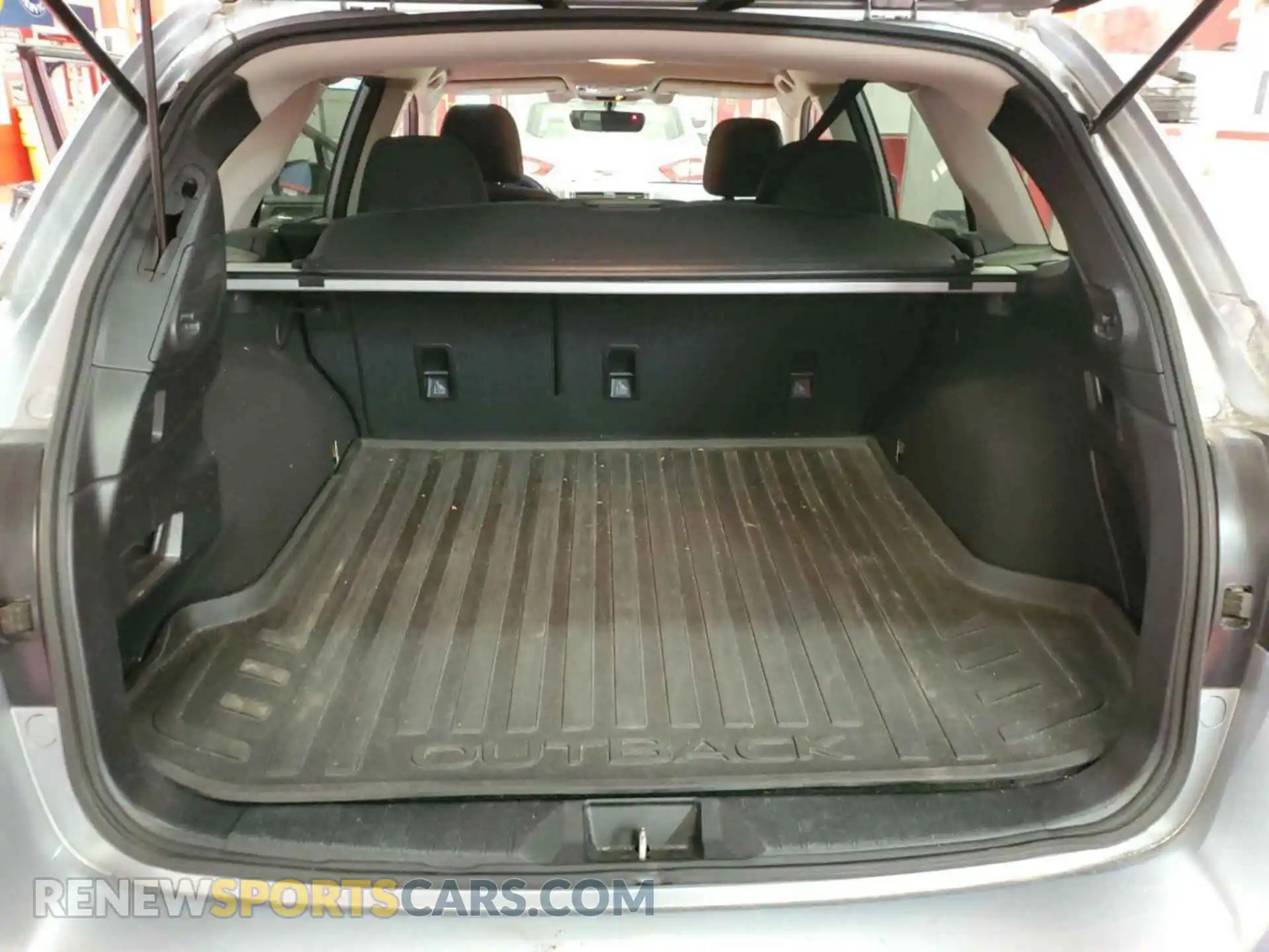 2 Photograph of a damaged car 4S4BSAFC8K3310761 SUBARU OUTBACK 2019