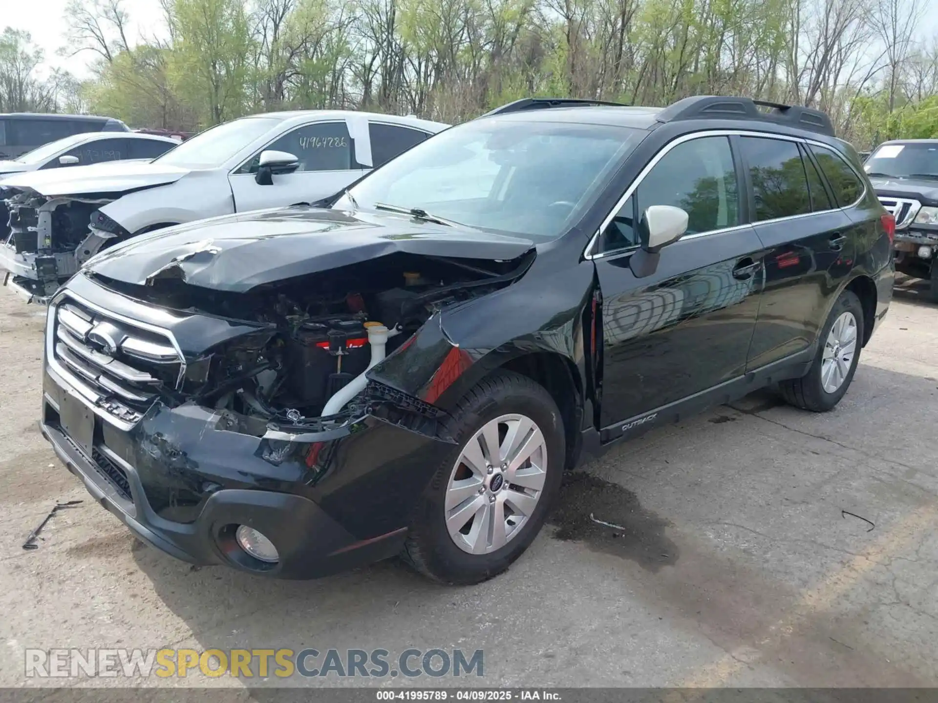 2 Photograph of a damaged car 4S4BSAHC2K3323129 SUBARU OUTBACK 2019