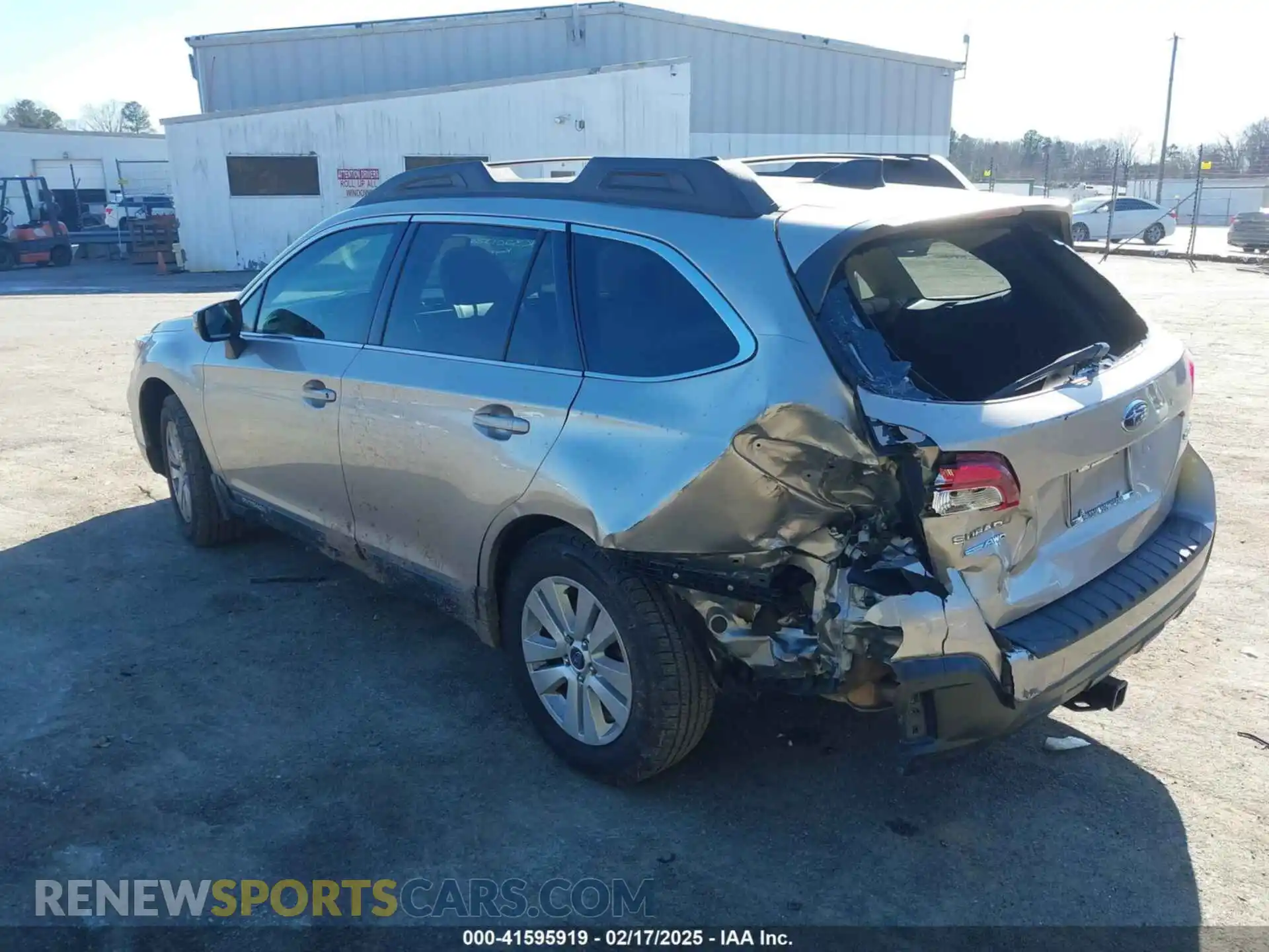 3 Photograph of a damaged car 4S4BSAHC7K3201382 SUBARU OUTBACK 2019