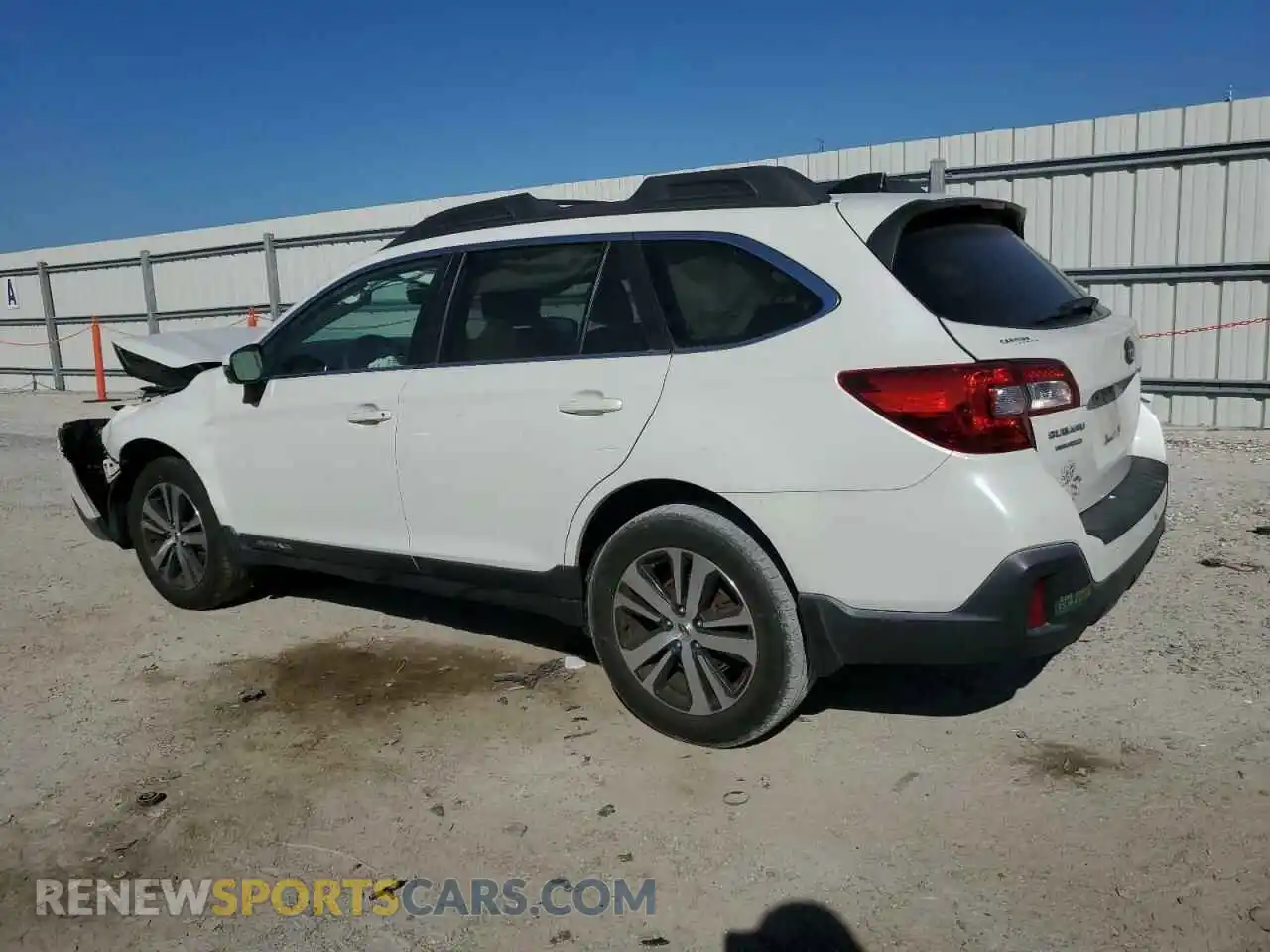 2 Photograph of a damaged car 4S4BSAJC5K3389085 SUBARU OUTBACK 2019