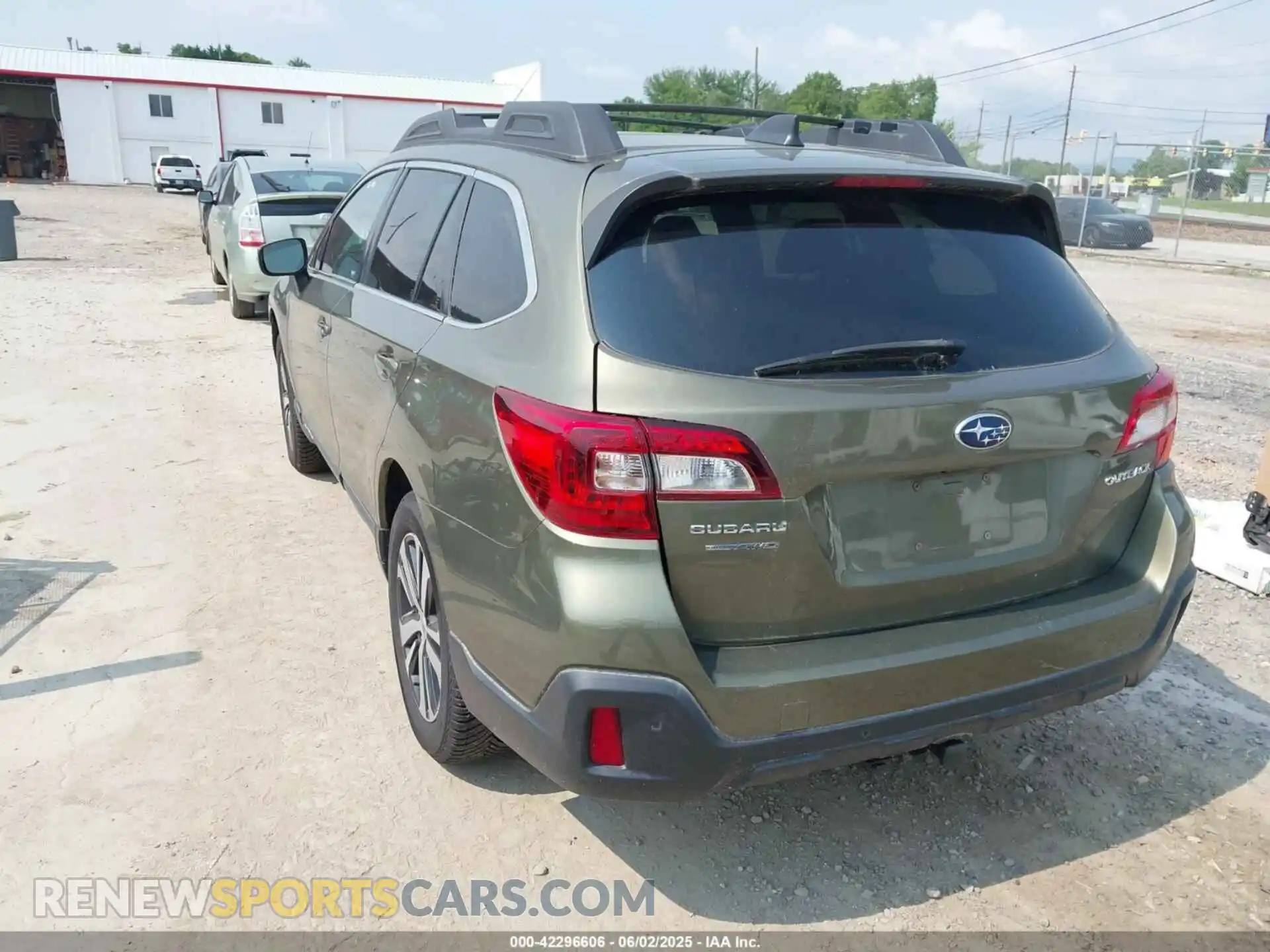 3 Photograph of a damaged car 4S4BSANC2K3354627 SUBARU OUTBACK 2019