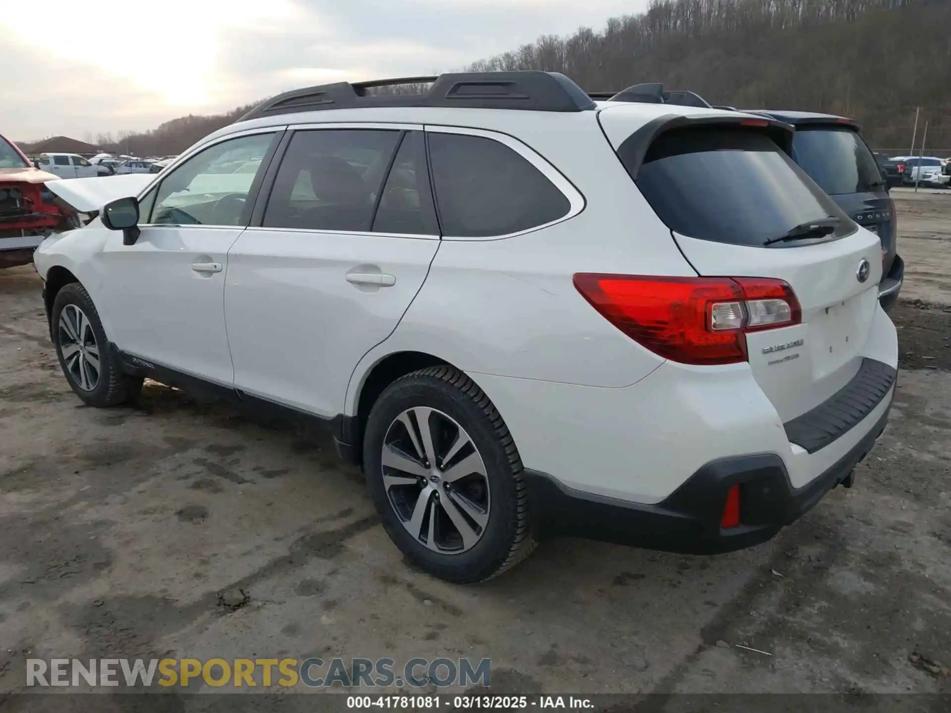 3 Photograph of a damaged car 4S4BSANC9K3314884 SUBARU OUTBACK 2019