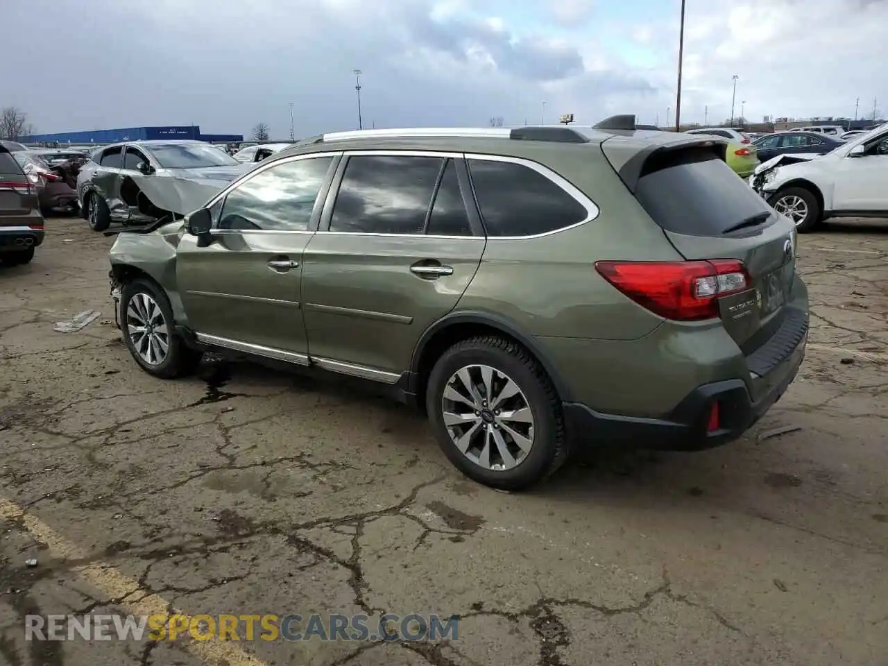 2 Photograph of a damaged car 4S4BSETC4K3295686 SUBARU OUTBACK 2019