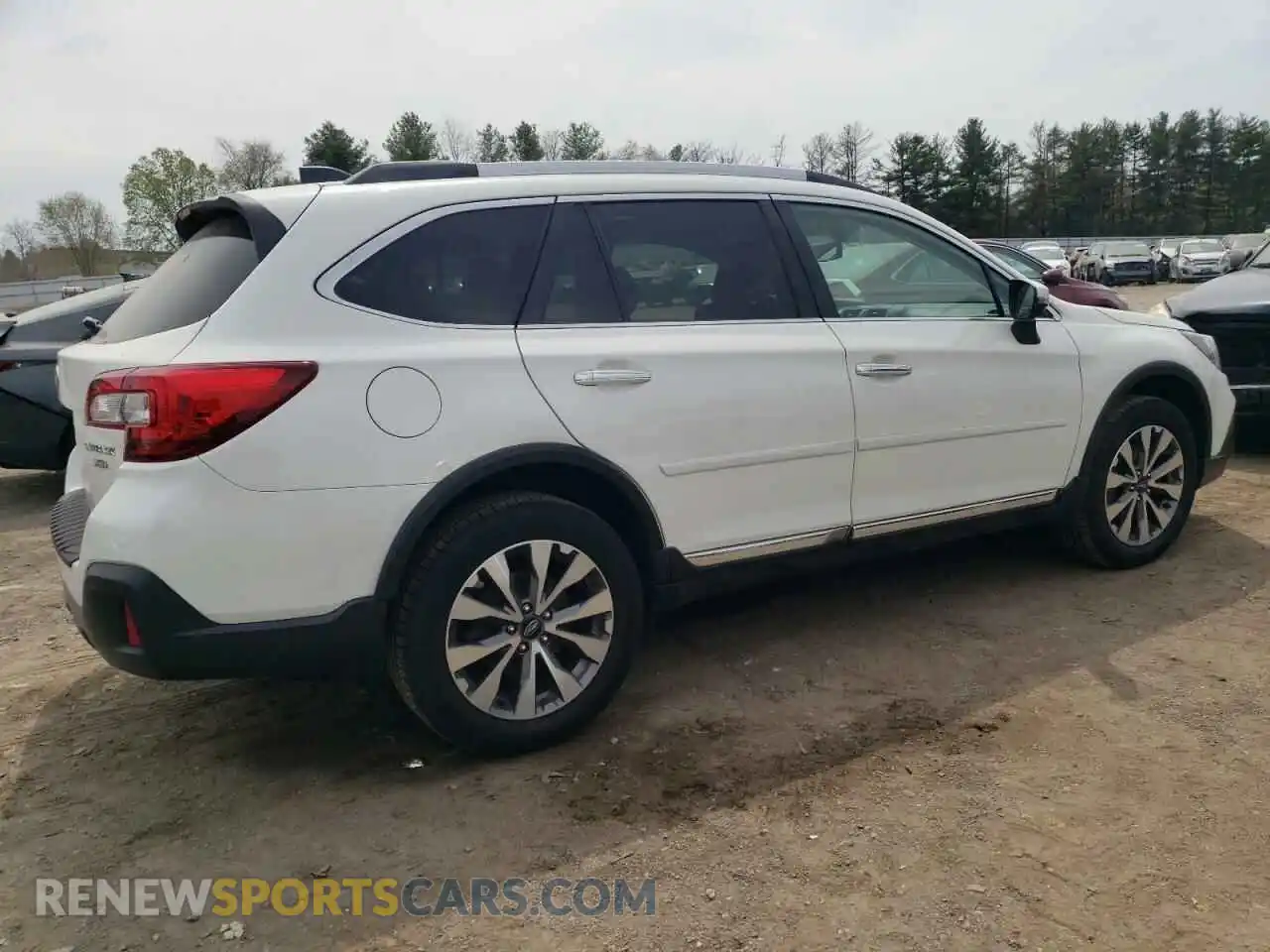 3 Photograph of a damaged car 4S4BSETC6K3222366 SUBARU OUTBACK 2019