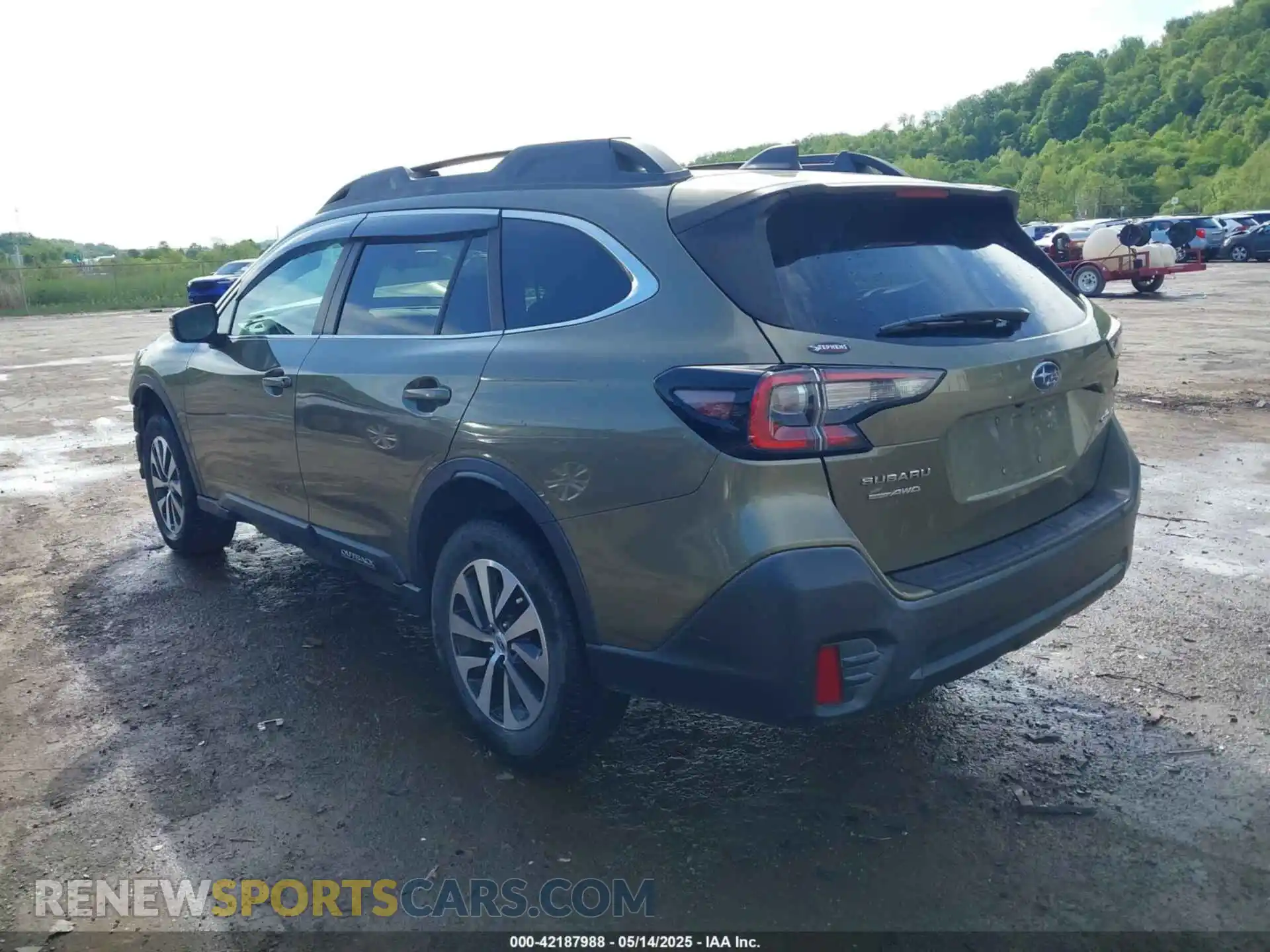 3 Photograph of a damaged car 4S4BTACC1L3224596 SUBARU OUTBACK 2020