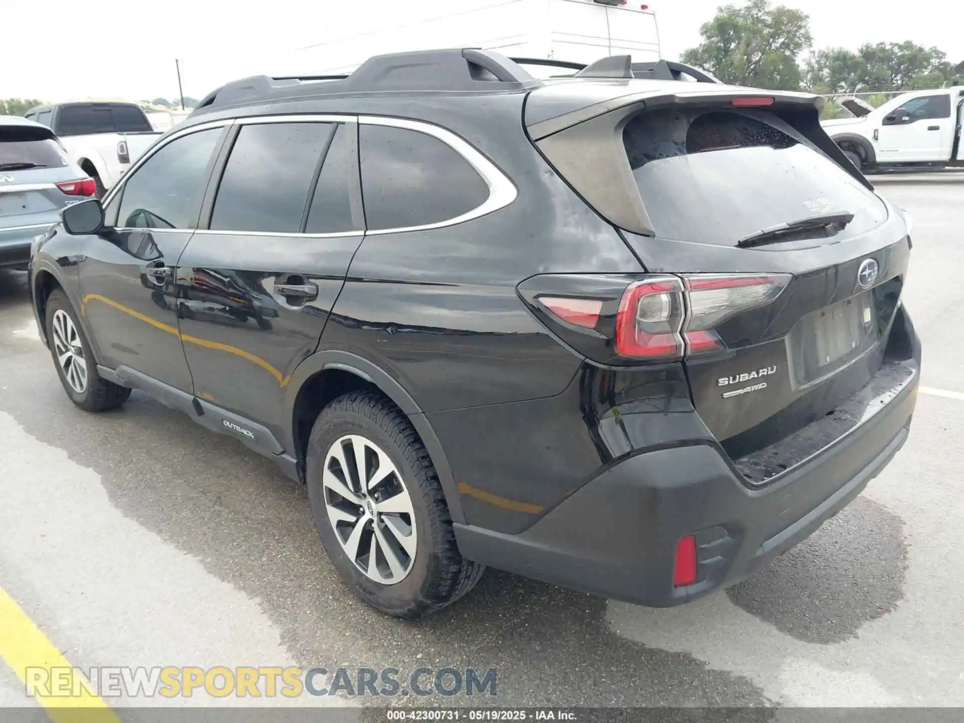 3 Photograph of a damaged car 4S4BTACC2L3264444 SUBARU OUTBACK 2020