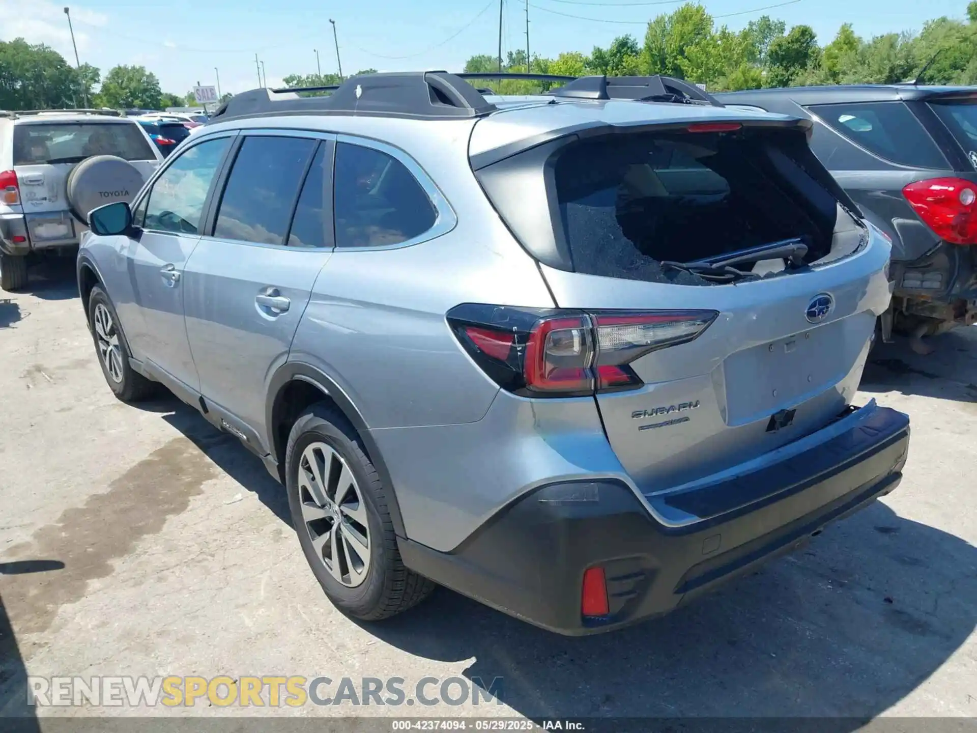 3 Photograph of a damaged car 4S4BTAEC2L3226595 SUBARU OUTBACK 2020