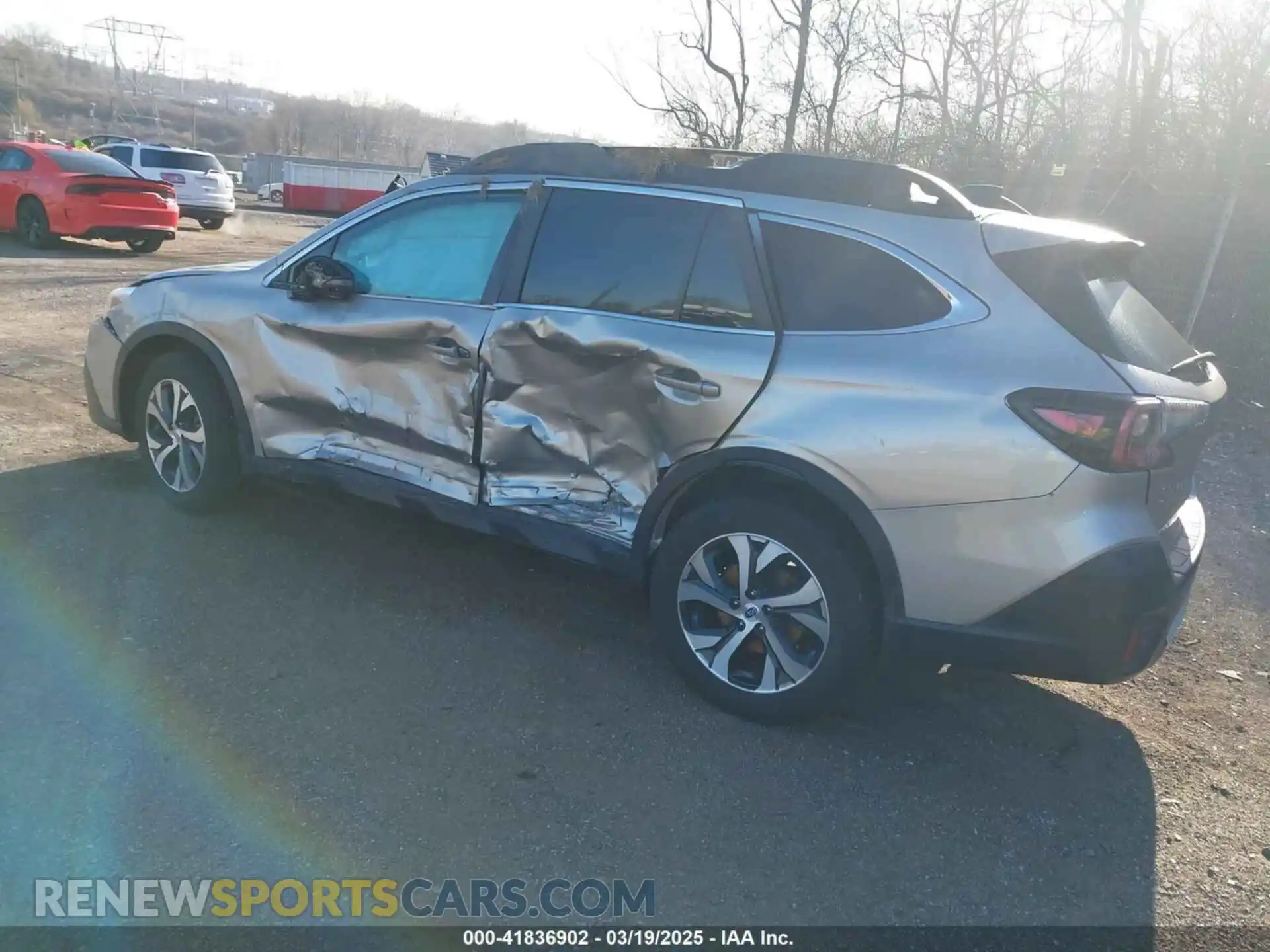 3 Фотография поврежденного автомобиля 4S4BTALC7L3105242 SUBARU OUTBACK 2020