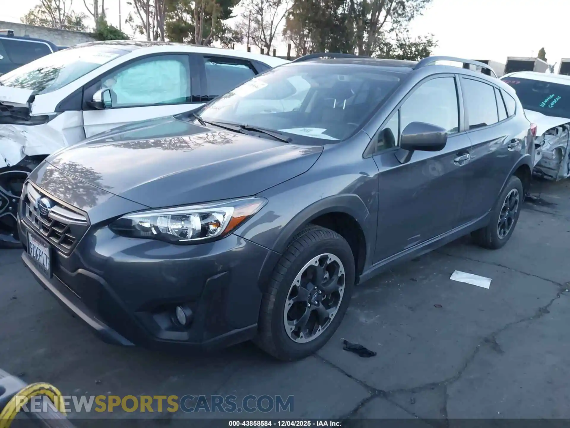 2 Photograph of a damaged car 4S4BTACC0M3225580 SUBARU OUTBACK 2021