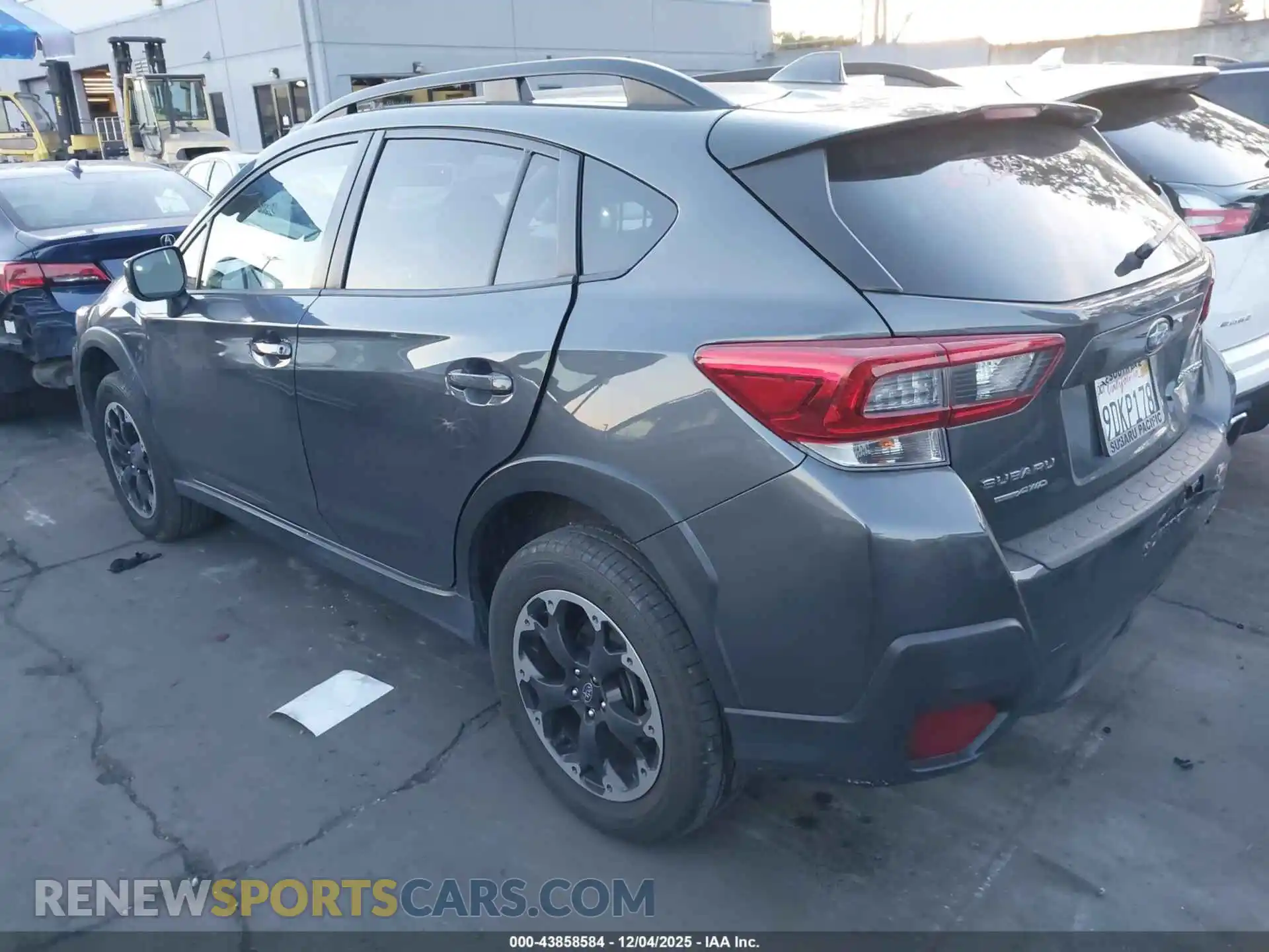 3 Photograph of a damaged car 4S4BTACC0M3225580 SUBARU OUTBACK 2021