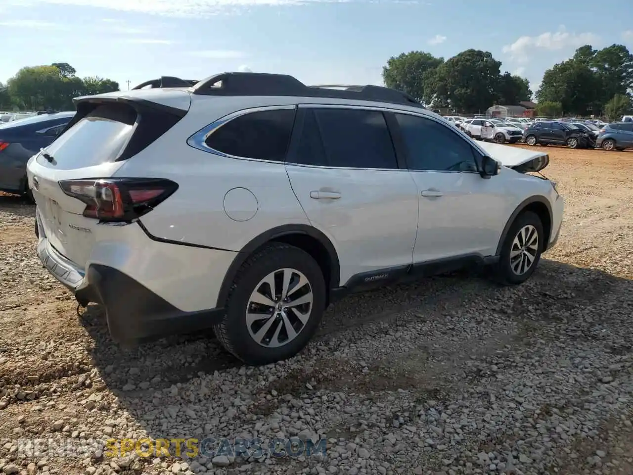 3 Photograph of a damaged car 4S4BTADC5M3174902 SUBARU OUTBACK 2021