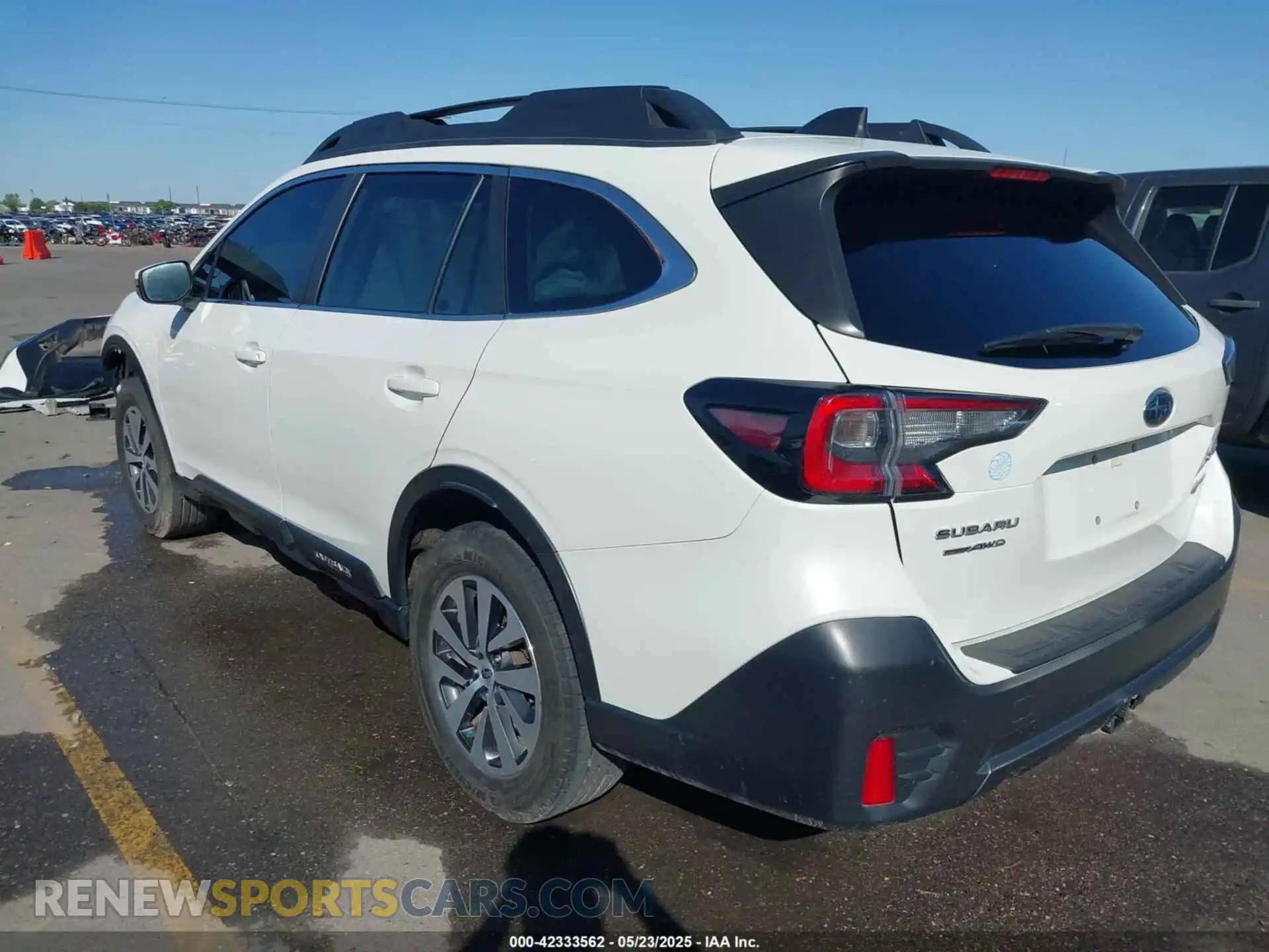 3 Photograph of a damaged car 4S4BTAFC0M3165506 SUBARU OUTBACK 2021