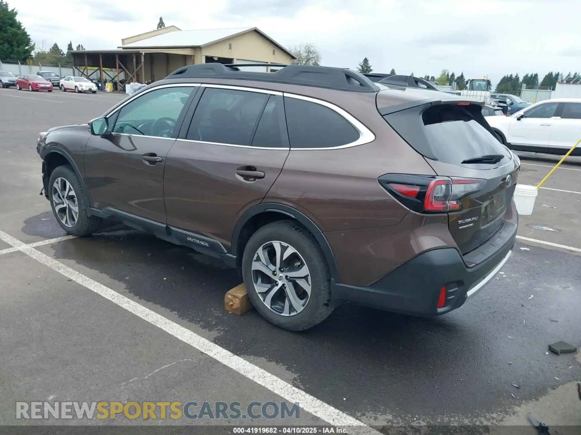 3 Photograph of a damaged car 4S4BTANCXM3205043 SUBARU OUTBACK 2021