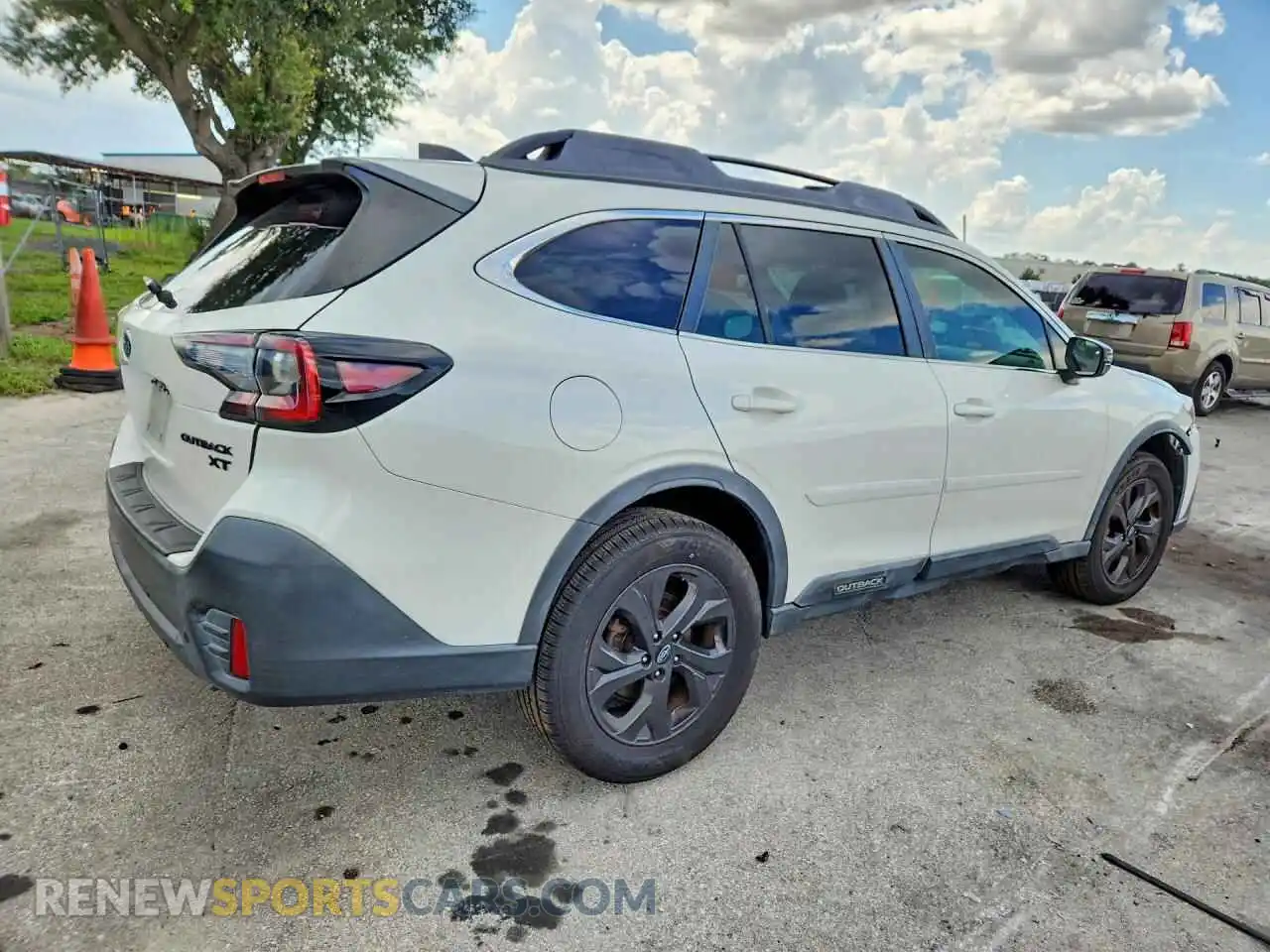3 Photograph of a damaged car 4S4BTGLD3M3129602 SUBARU OUTBACK 2021